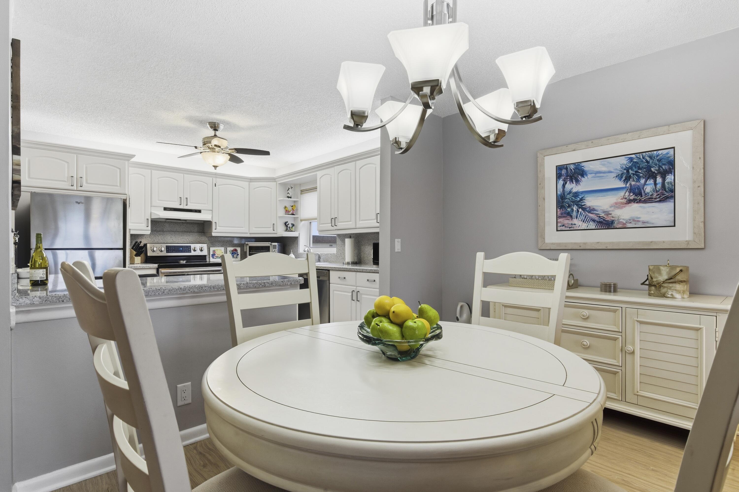 VILLAS ON THE GREEN CONDO - Residential Lease