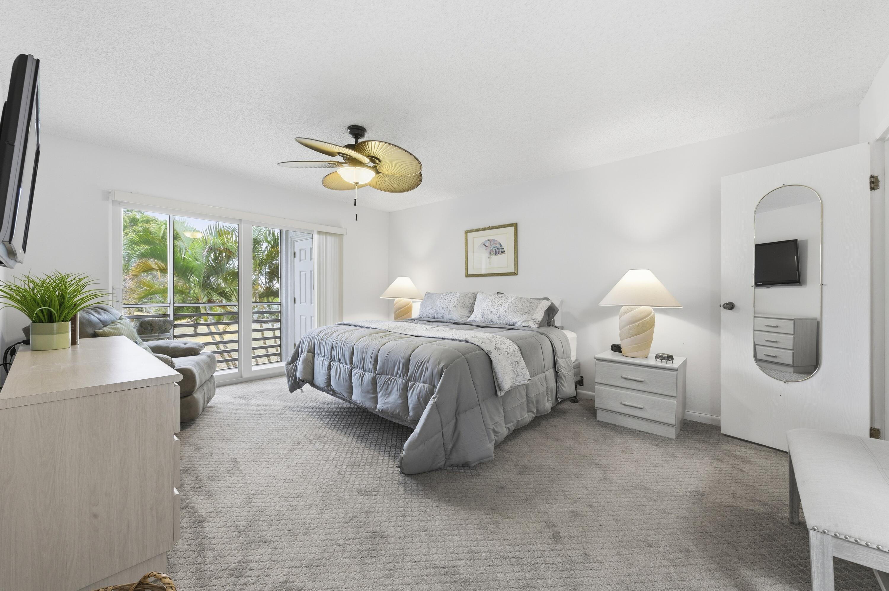 VILLAS ON THE GREEN CONDO - Residential Lease