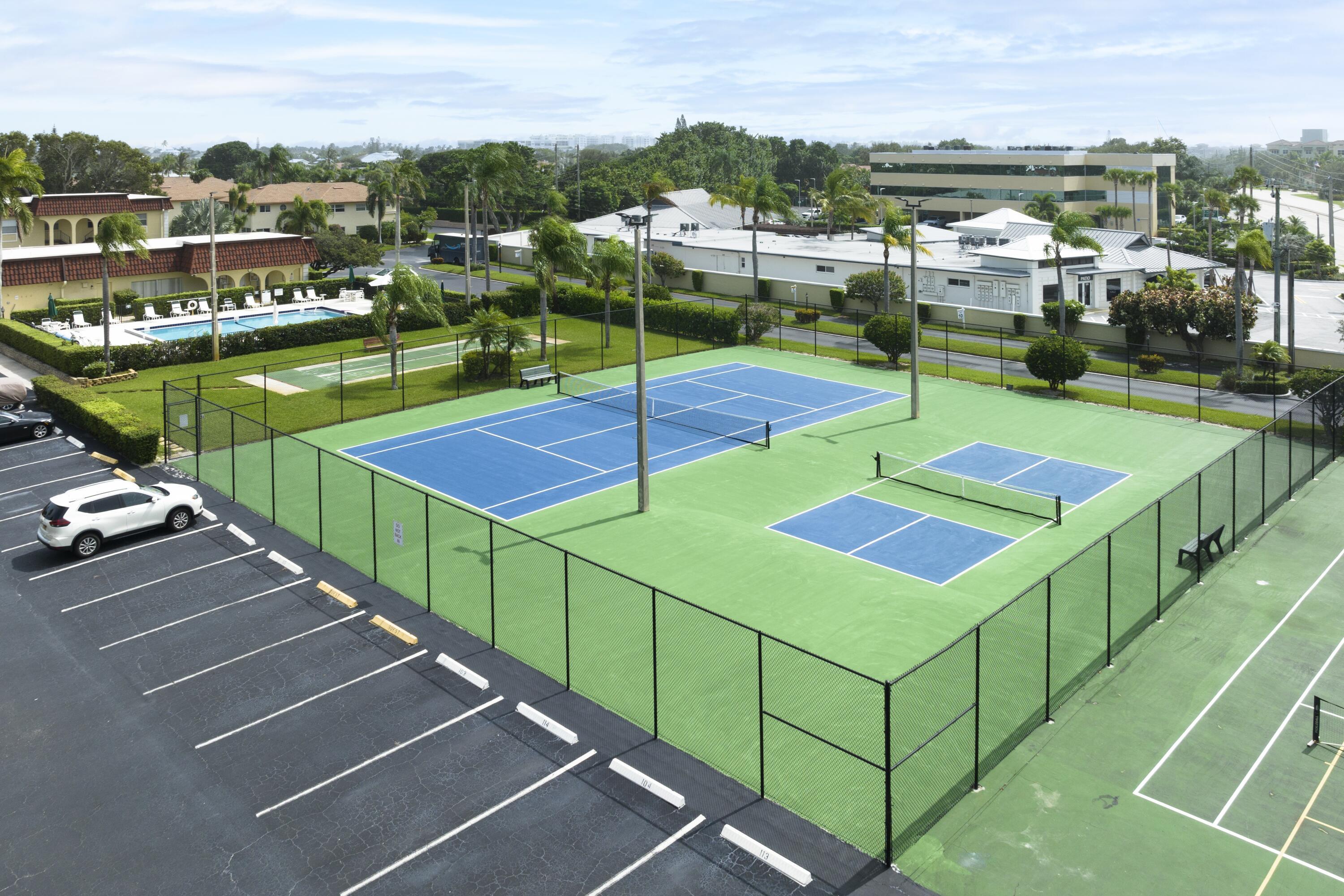 VILLAS ON THE GREEN CONDO - Residential Lease