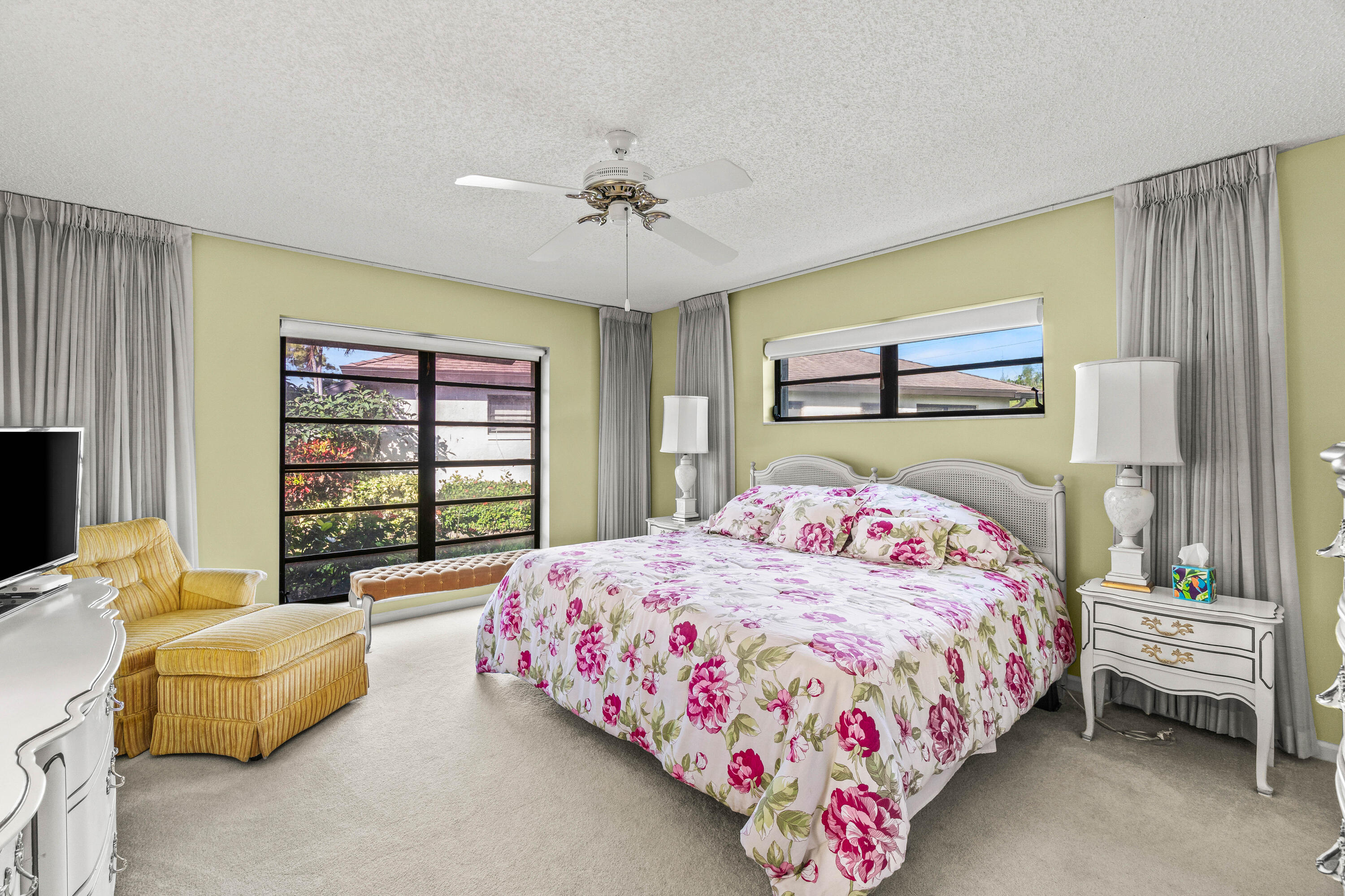 GREENTREE VILLAS CONDO - Residential