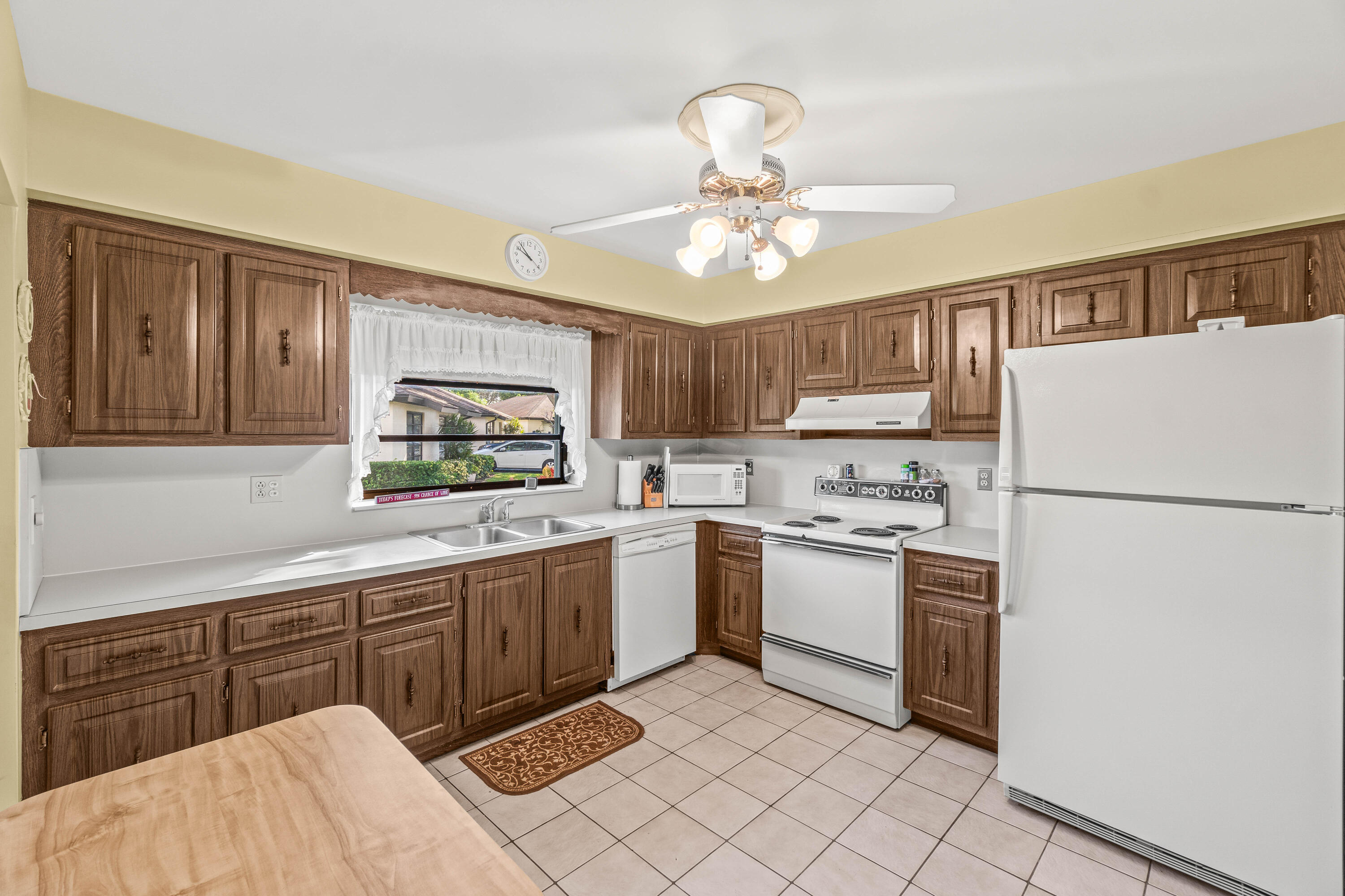 GREENTREE VILLAS CONDO - Residential
