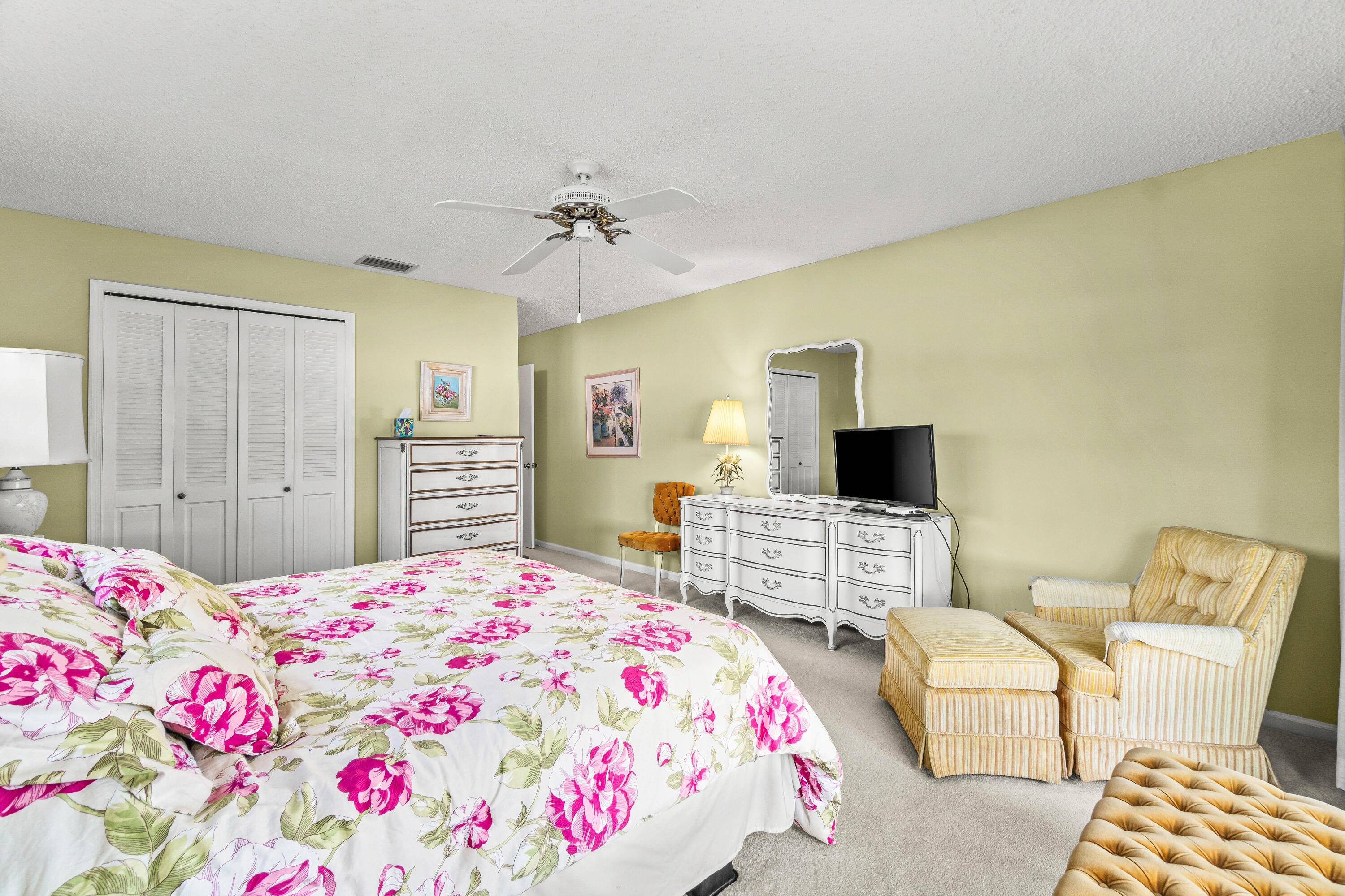 GREENTREE VILLAS CONDO - Residential