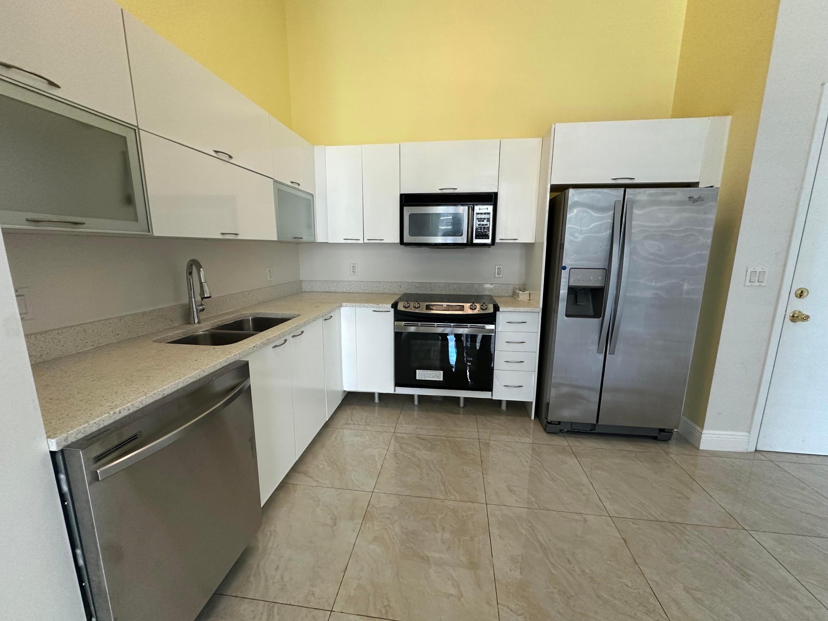 THE LOFT DOWNTOWN CONDO - Residential Lease
