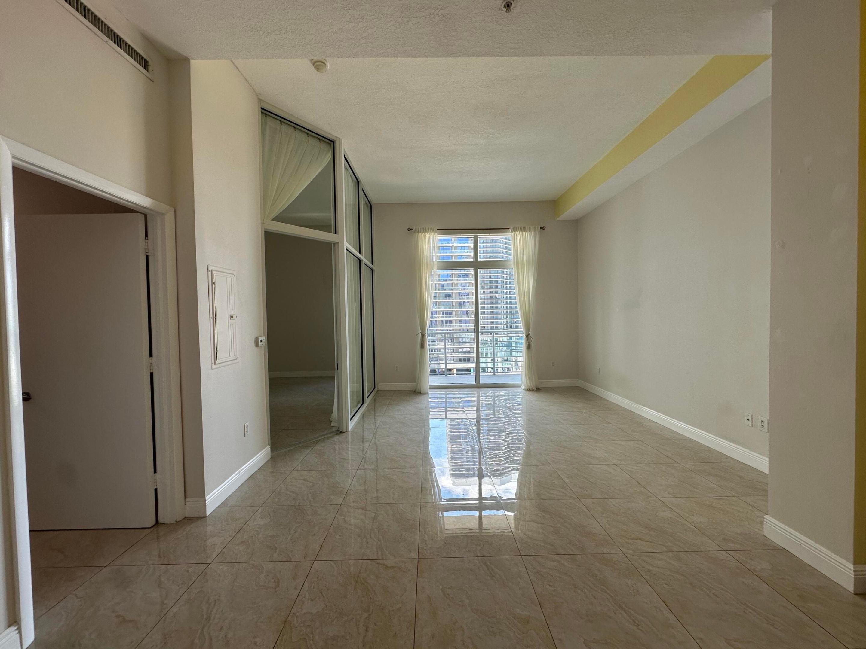 THE LOFT DOWNTOWN CONDO - Residential Lease