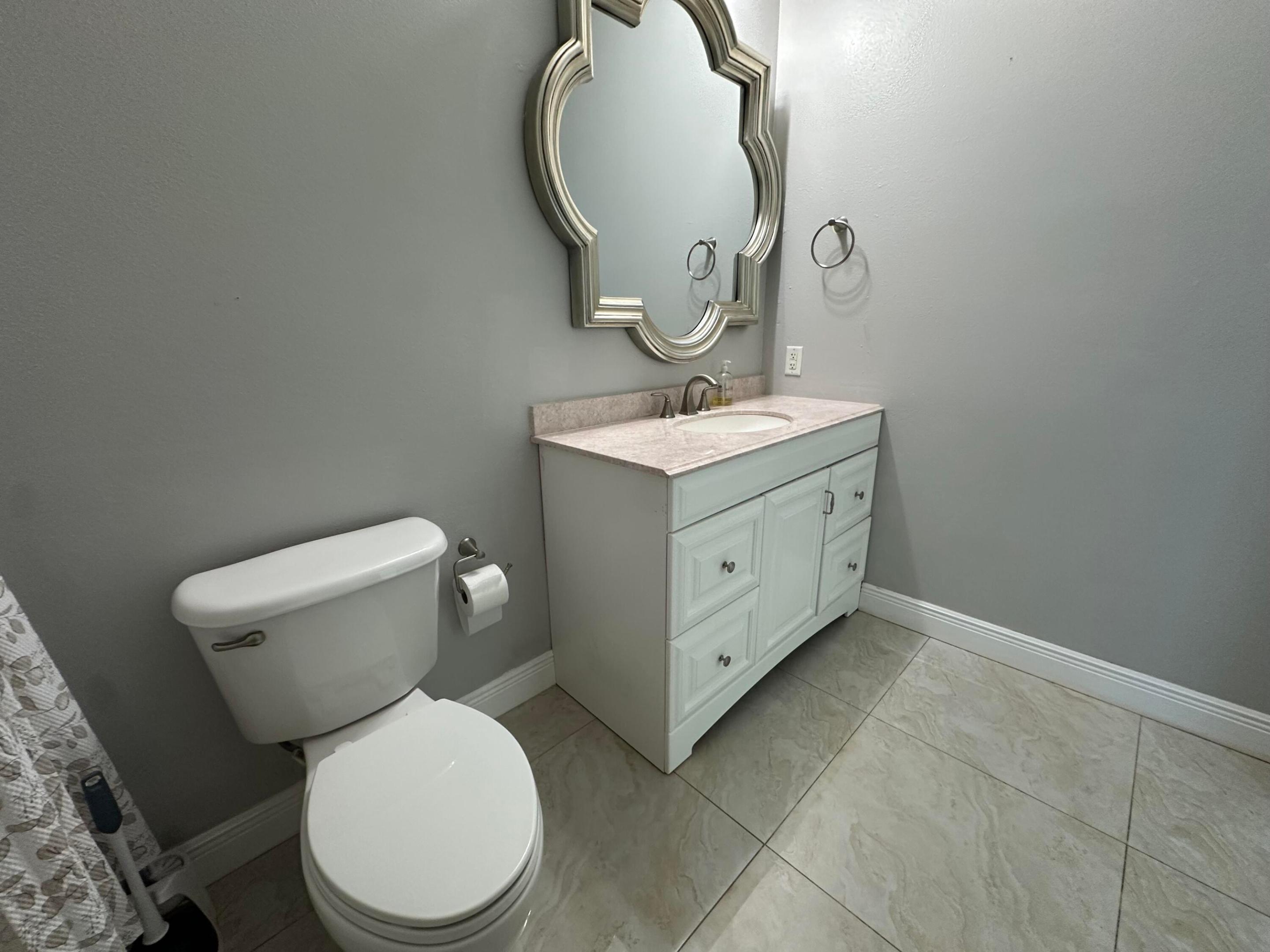 THE LOFT DOWNTOWN CONDO - Residential Lease