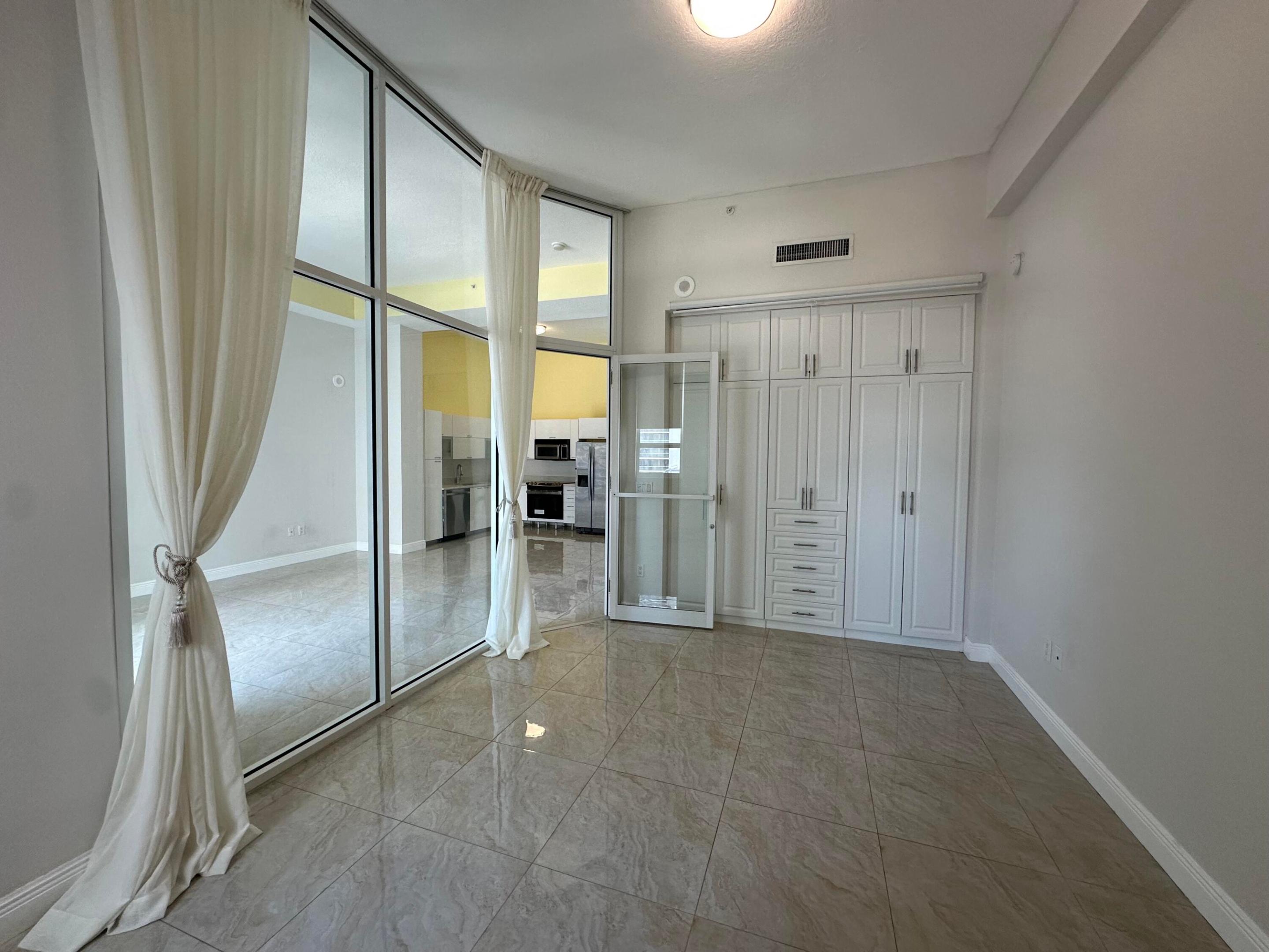 THE LOFT DOWNTOWN CONDO - Residential Lease
