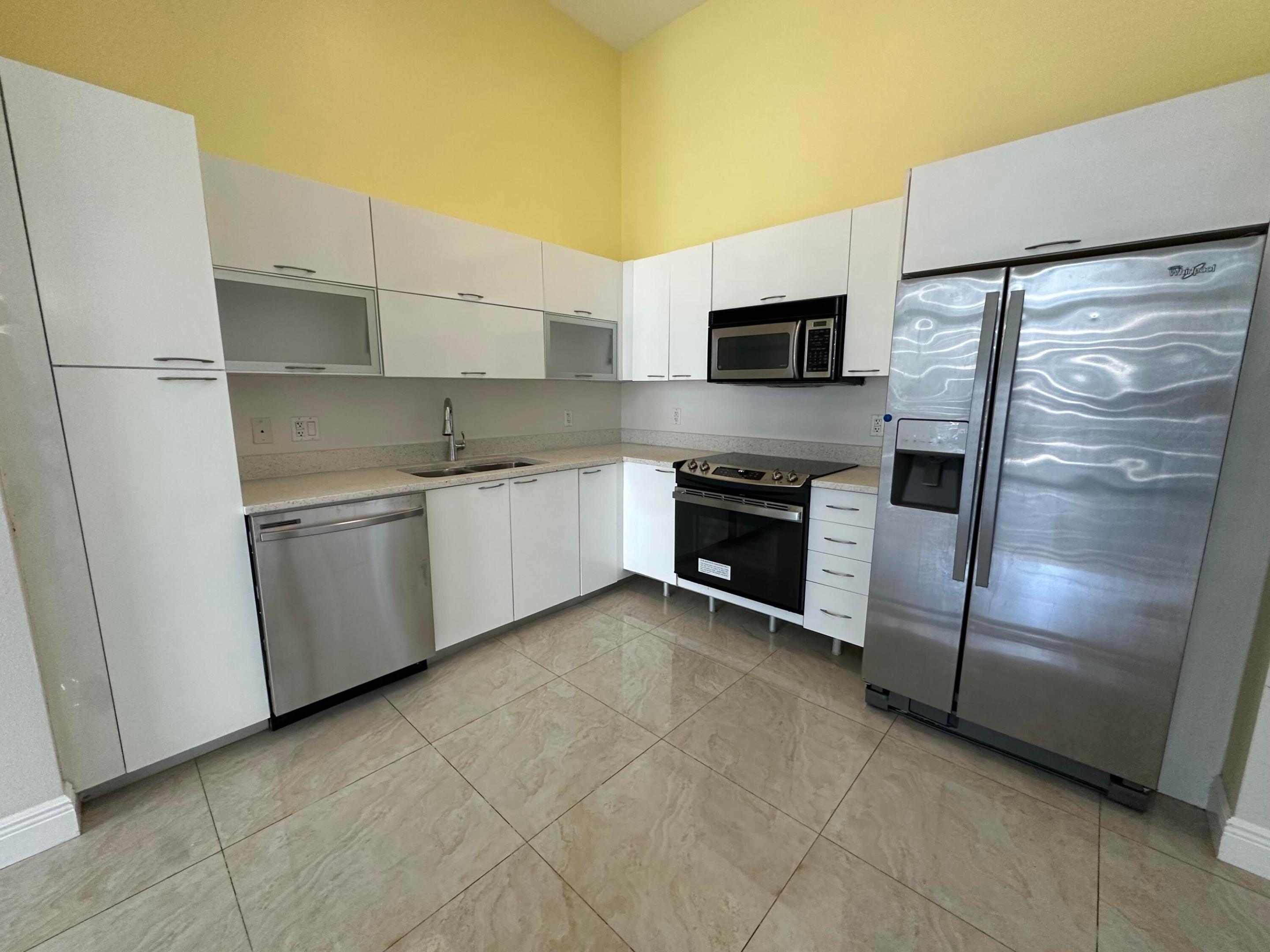 THE LOFT DOWNTOWN CONDO - Residential Lease