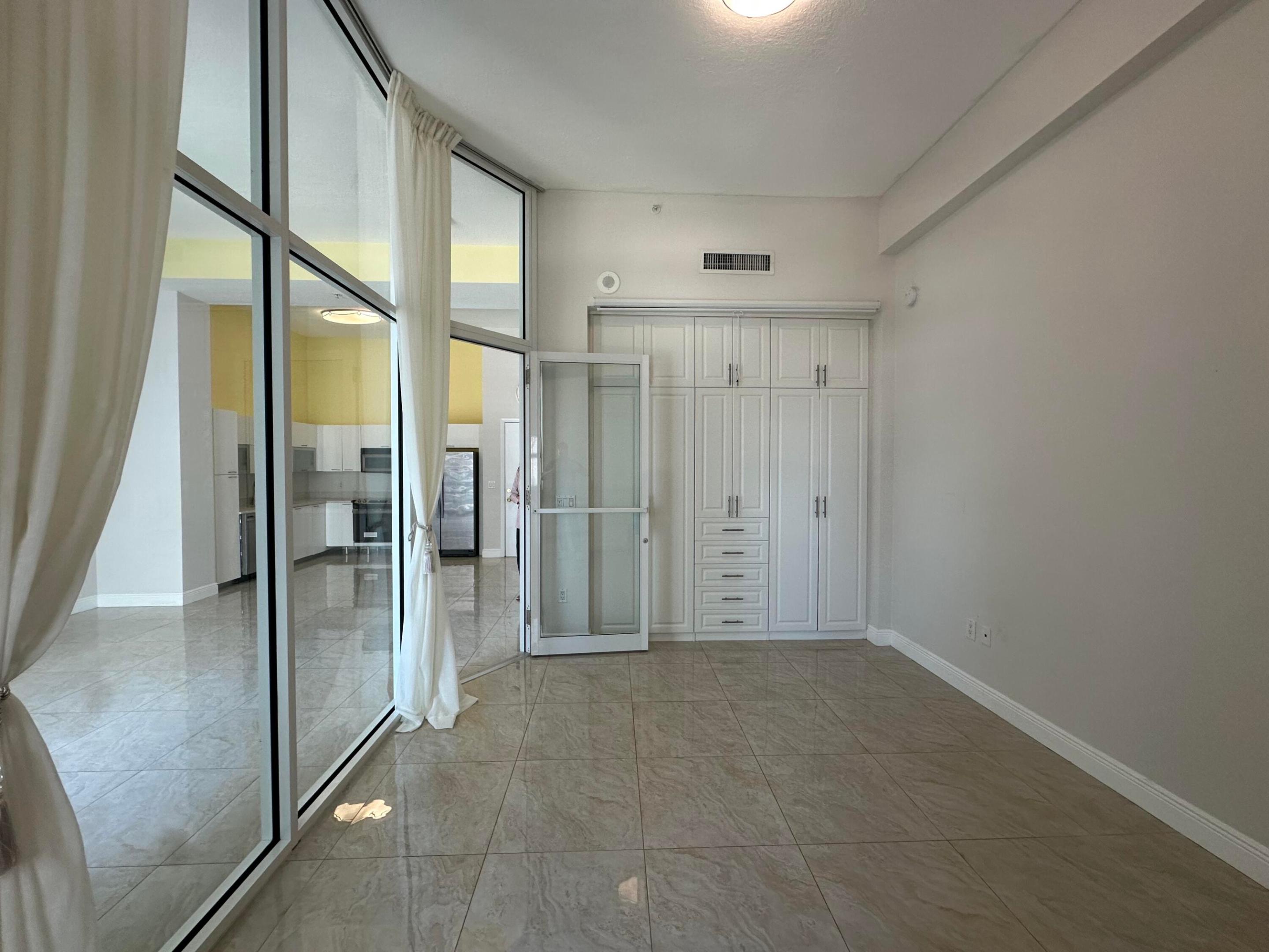 THE LOFT DOWNTOWN CONDO - Residential Lease