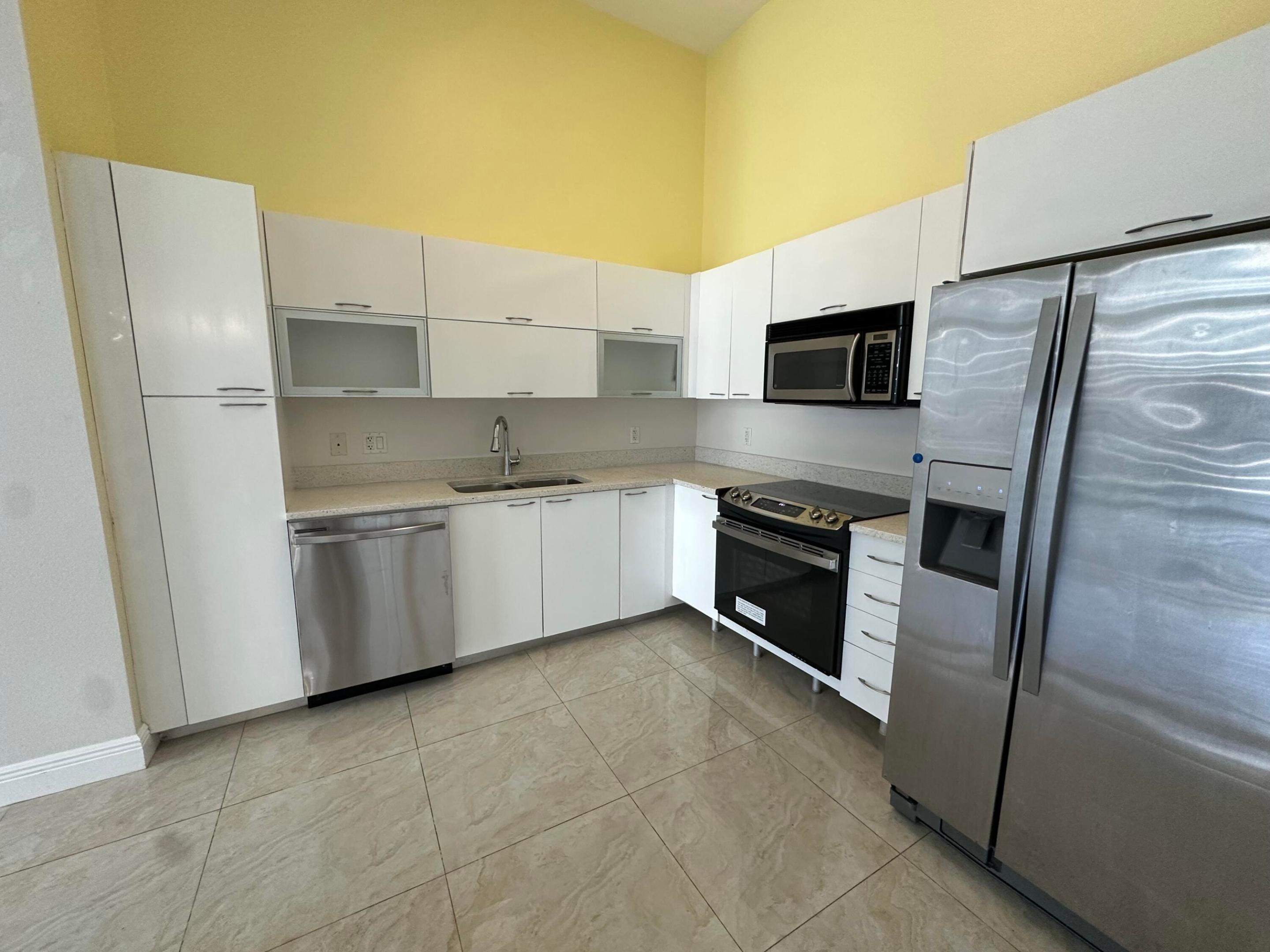 THE LOFT DOWNTOWN CONDO - Residential Lease