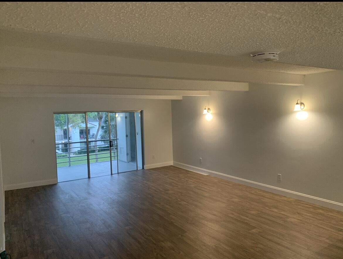 BOCA ENTRADA - Residential