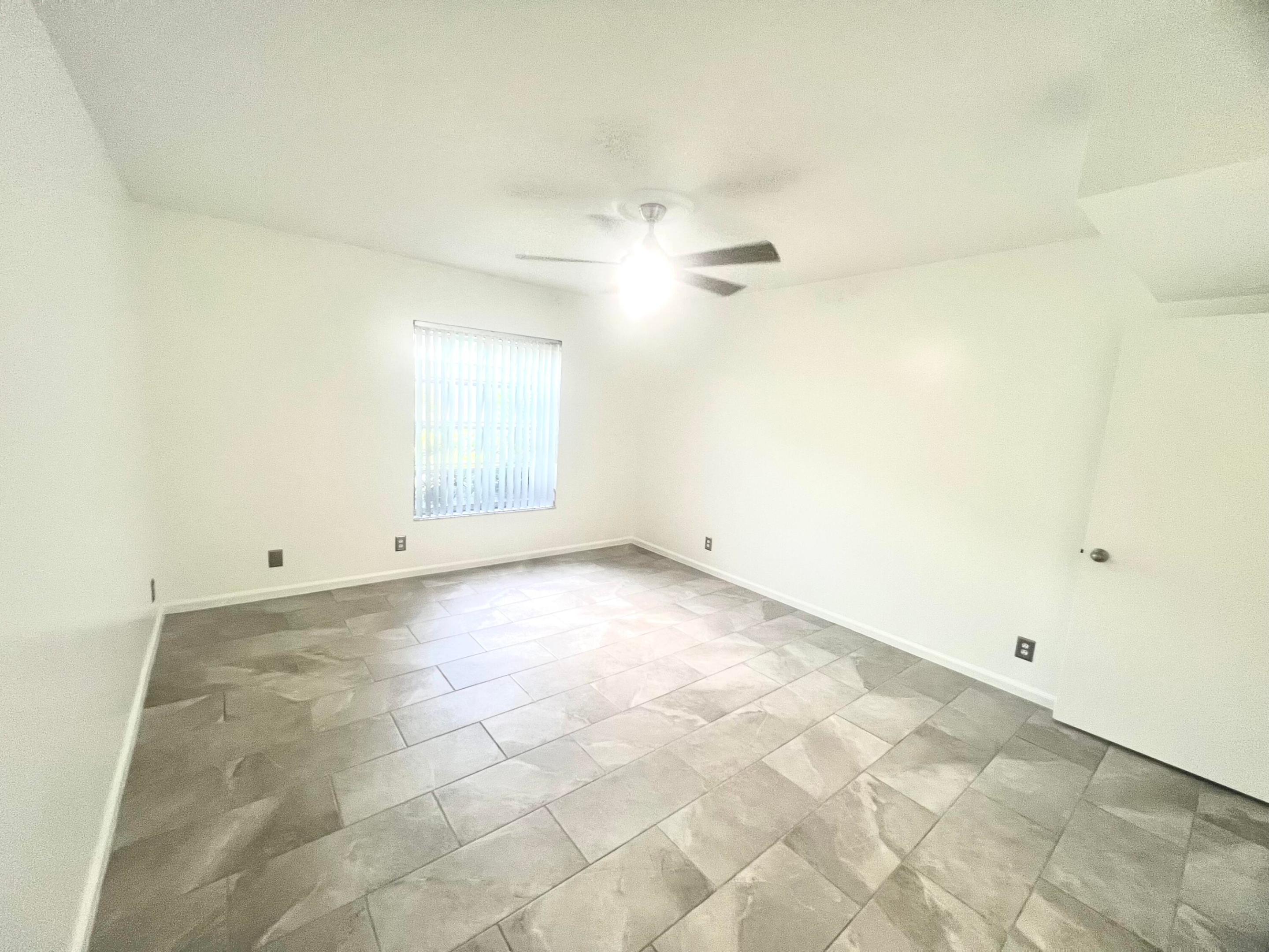 IMPERIAL POINT COLONNADES CONDO - Residential