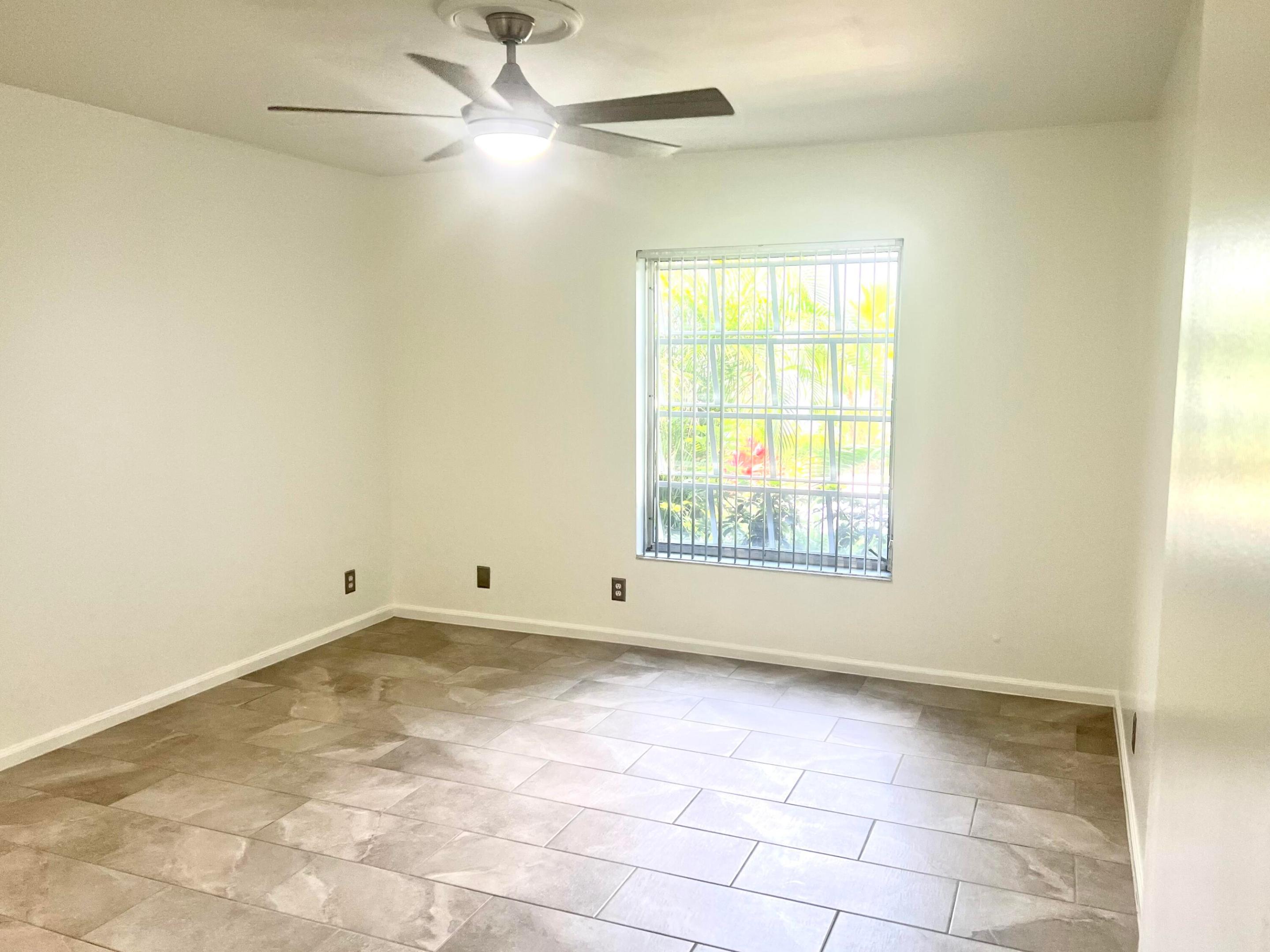 IMPERIAL POINT COLONNADES CONDO - Residential