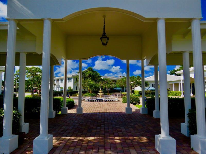 IMPERIAL POINT COLONNADES CONDO - Residential