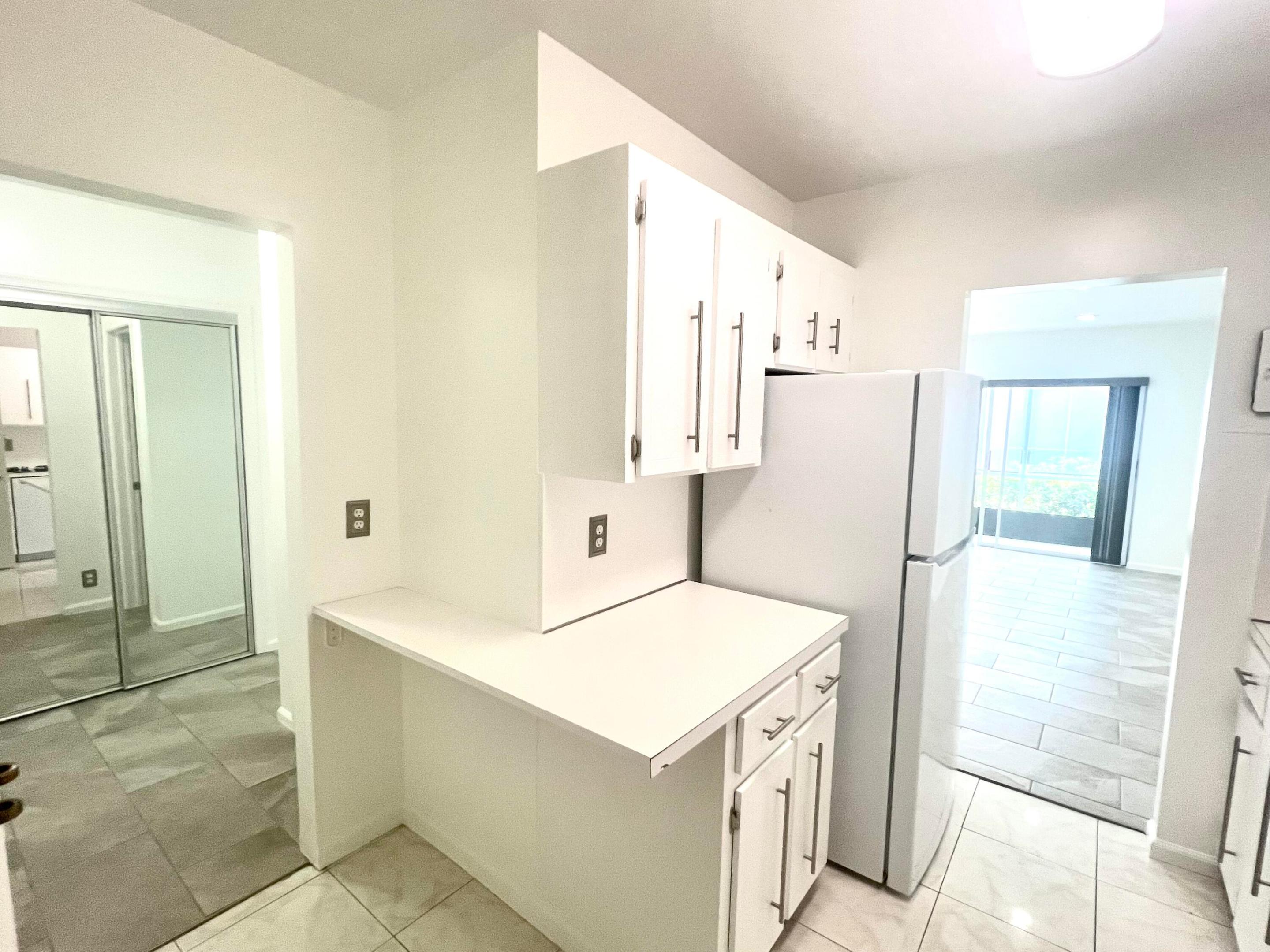 IMPERIAL POINT COLONNADES CONDO - Residential