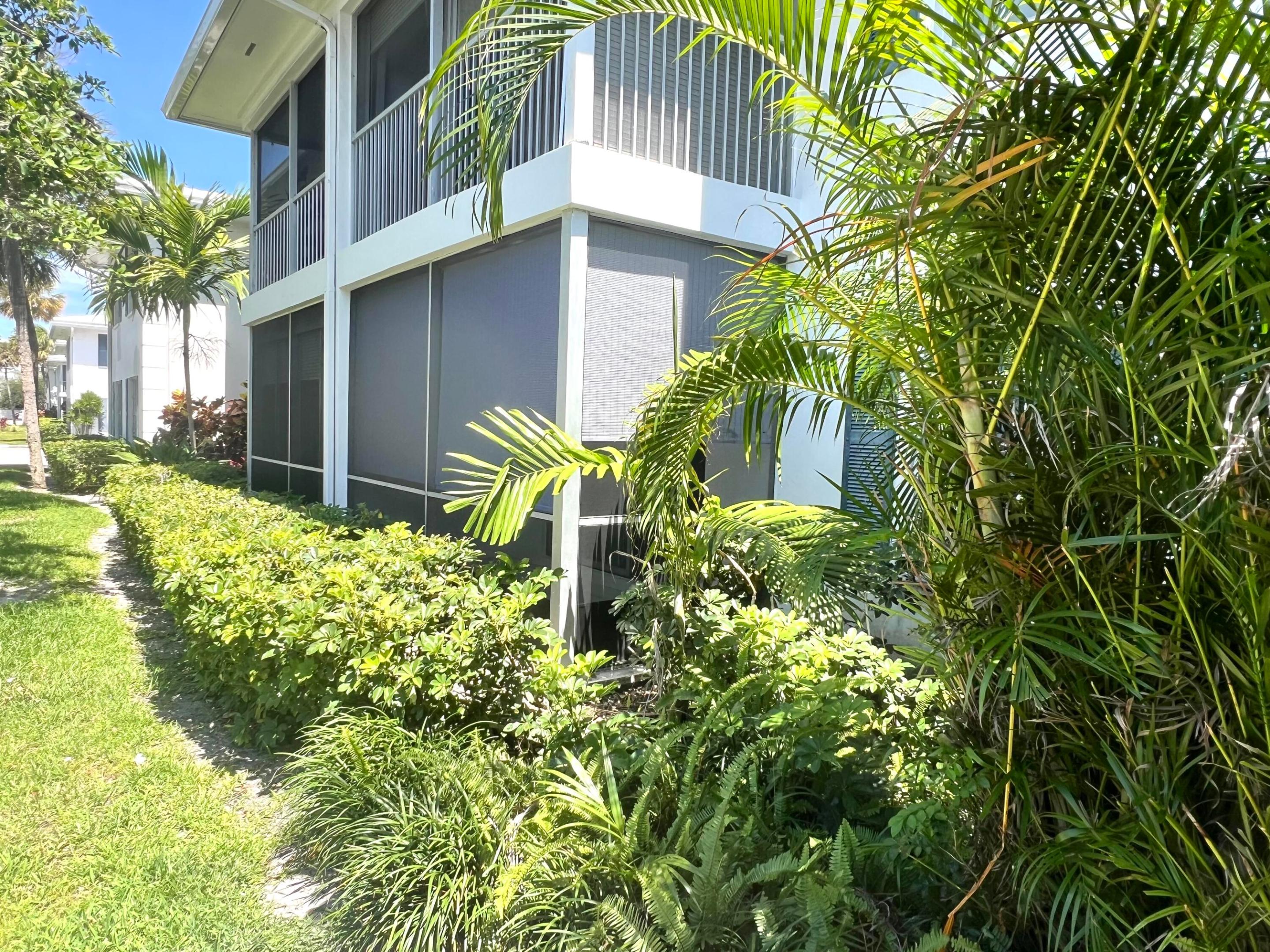 IMPERIAL POINT COLONNADES CONDO - Residential