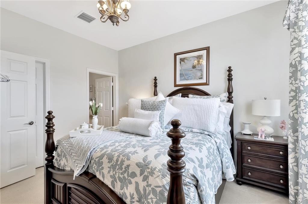 HAMPTON HILLS CONDO - Residential