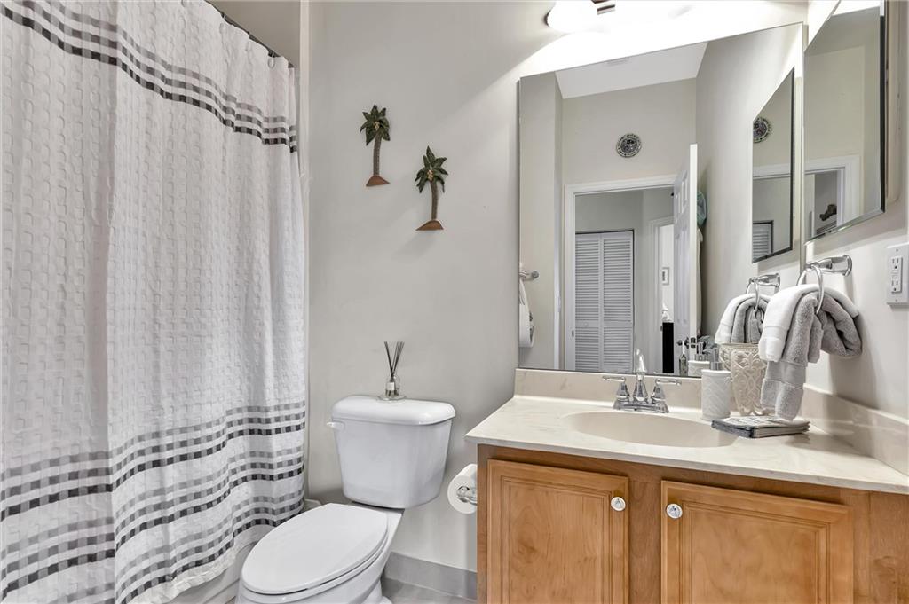 HAMPTON HILLS CONDO - Residential