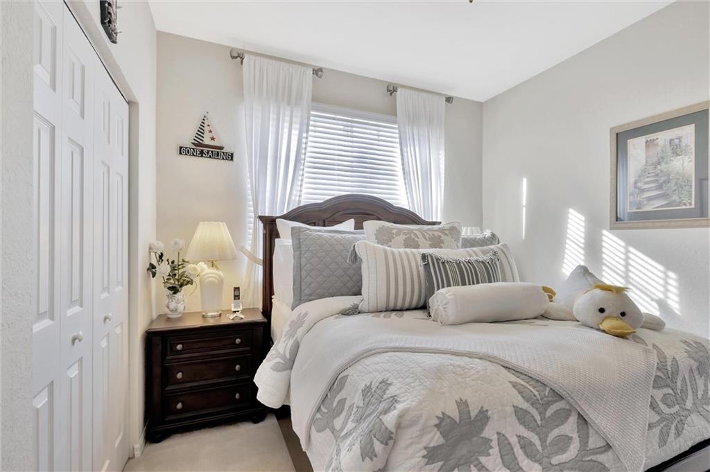 HAMPTON HILLS CONDO - Residential