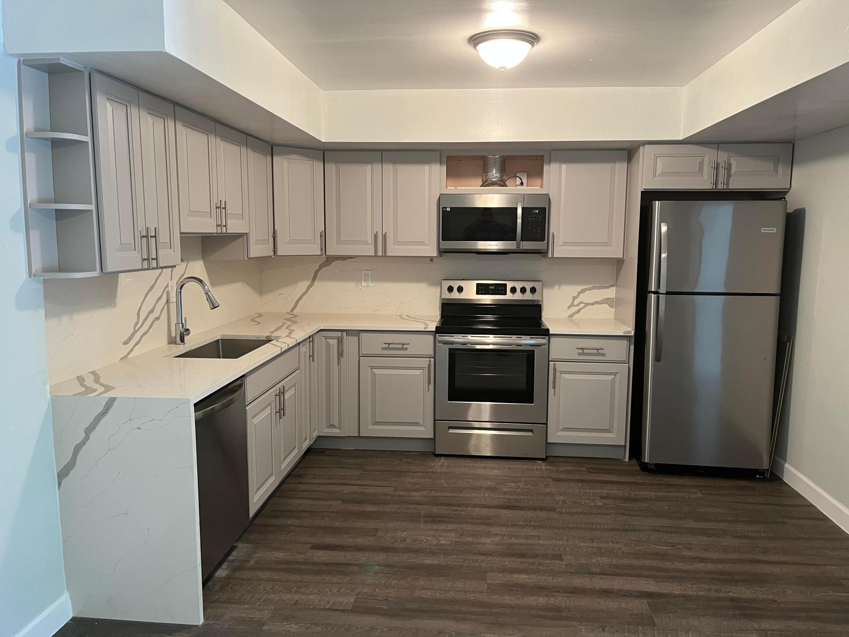 THE COVE / DOWNTOWN DEERFIELD BEACH - Residential Lease