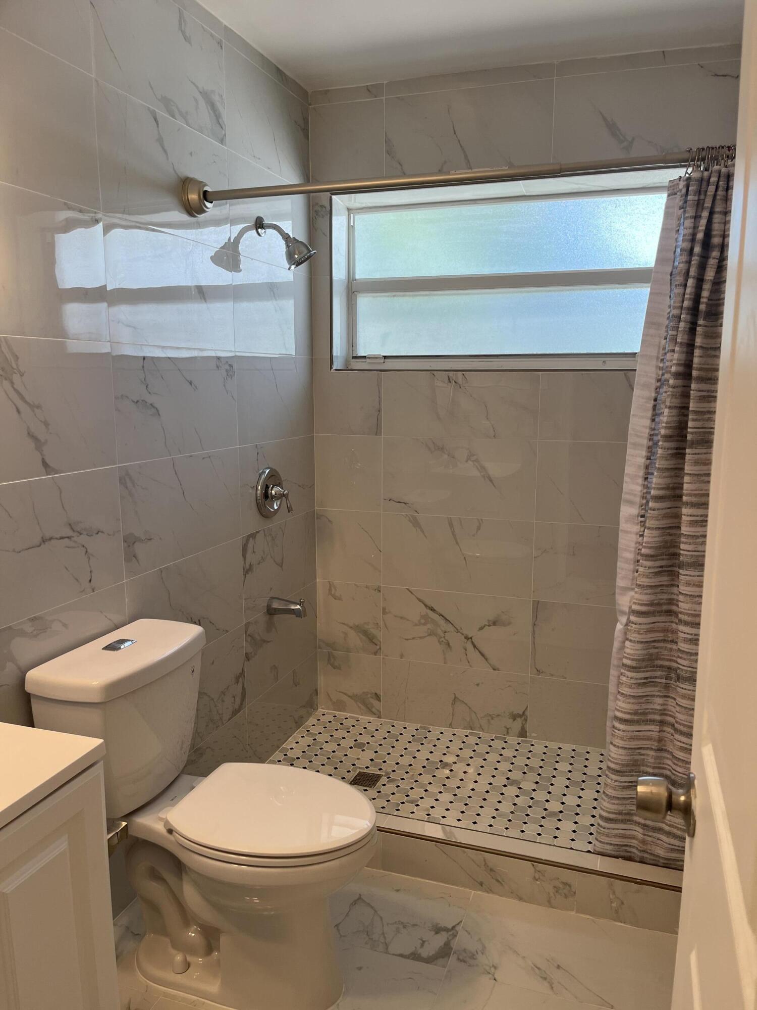 THE COVE / DOWNTOWN DEERFIELD BEACH - Residential Lease