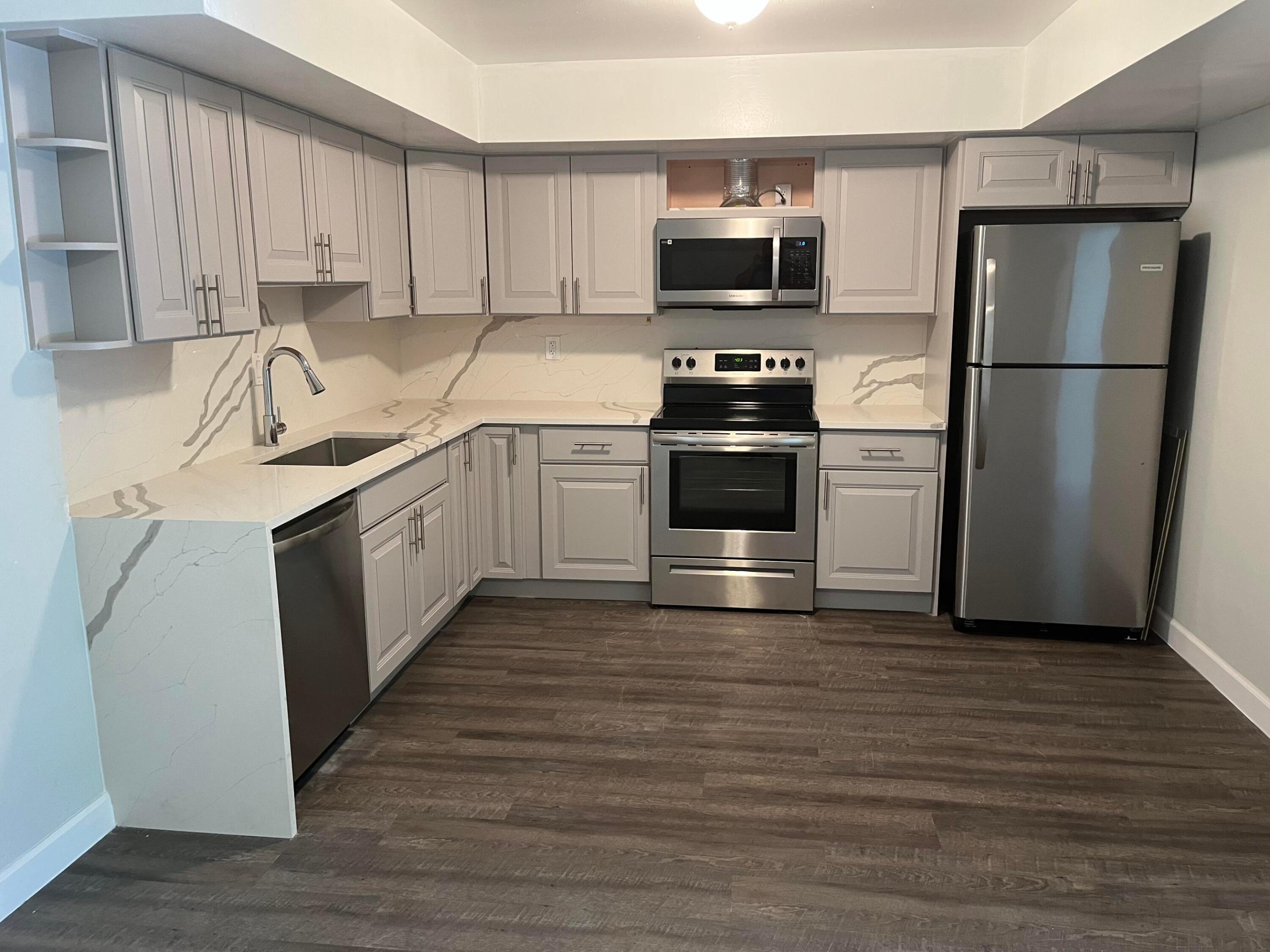 THE COVE / DOWNTOWN DEERFIELD BEACH - Residential Lease