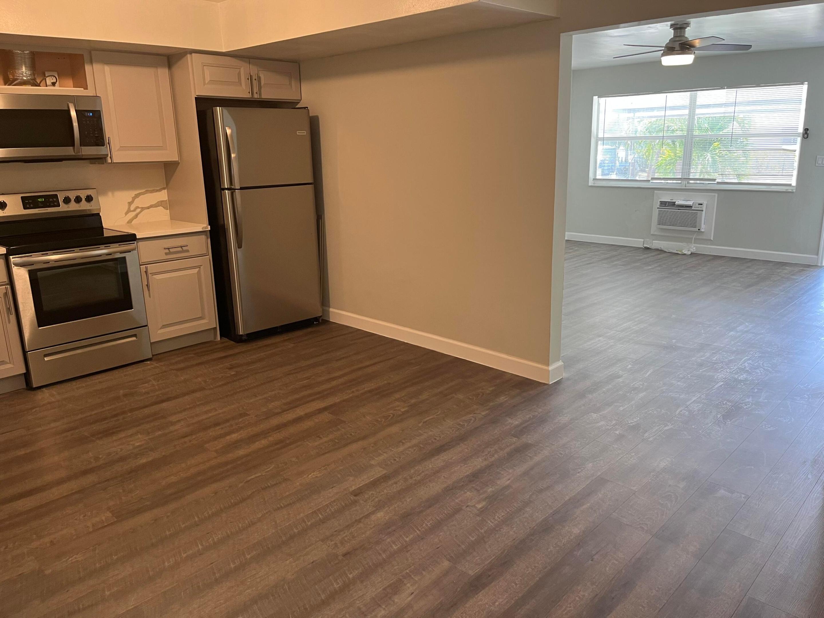 THE COVE / DOWNTOWN DEERFIELD BEACH - Residential Lease