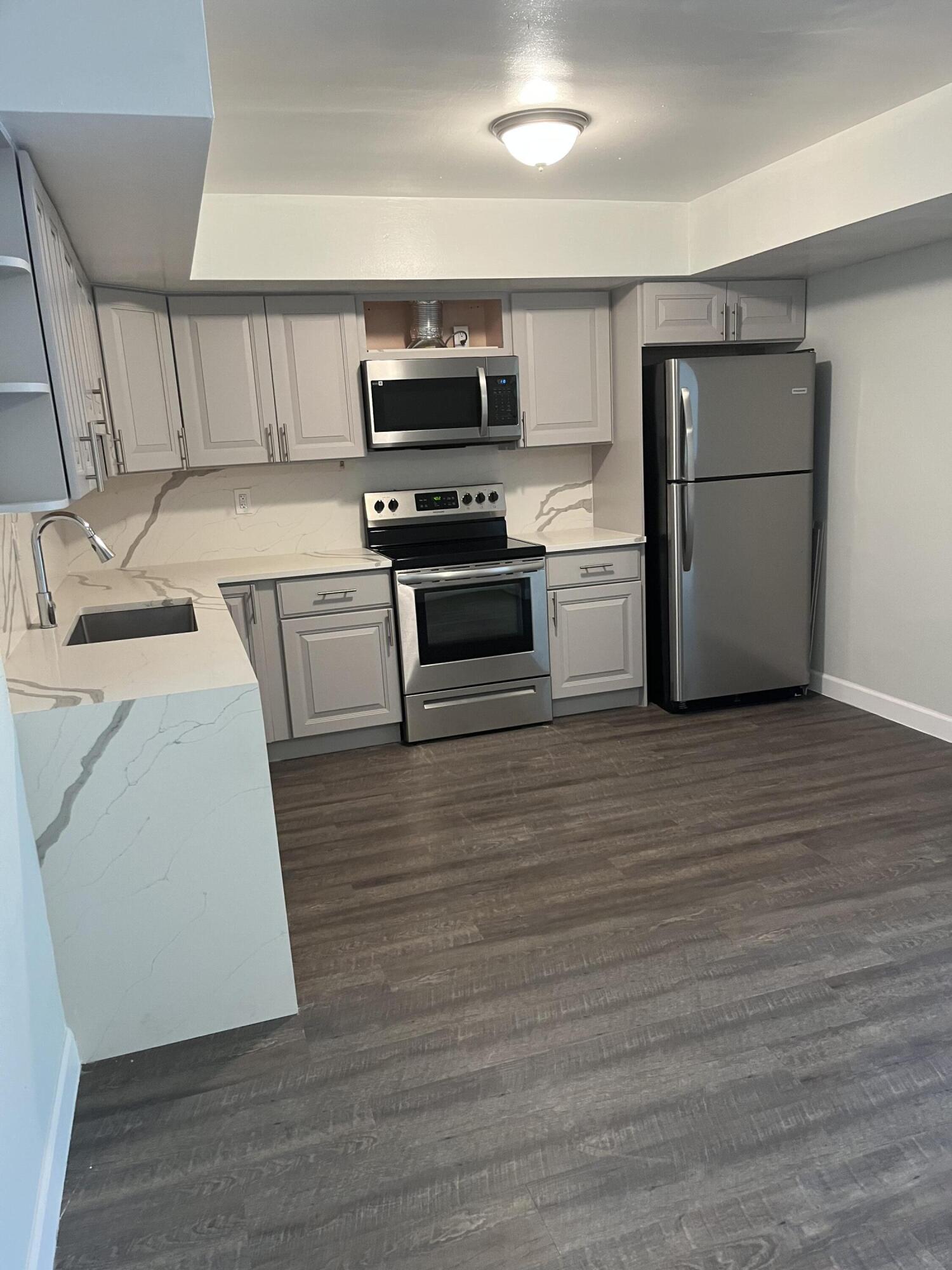 THE COVE / DOWNTOWN DEERFIELD BEACH - Residential Lease