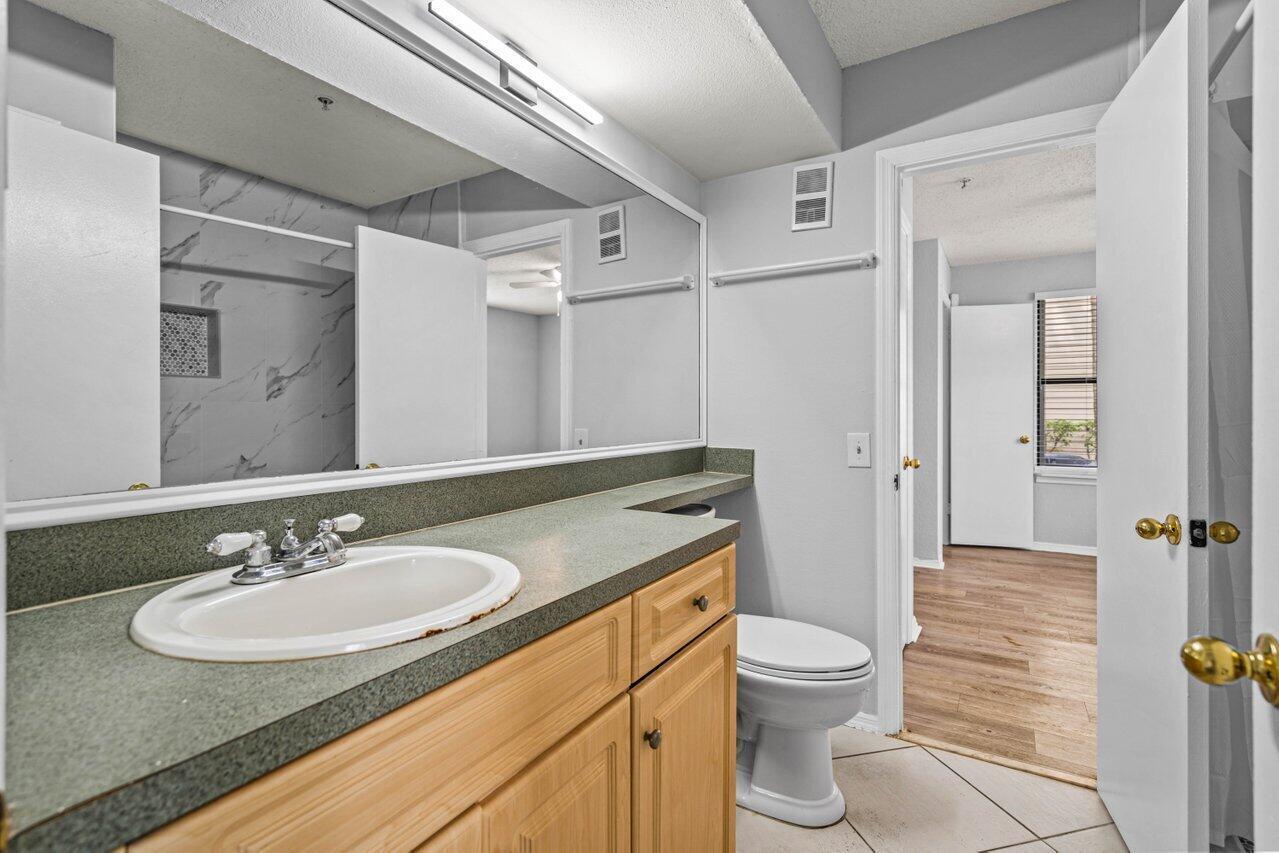 BOYNTON LANDINGS CONDO - Residential Lease
