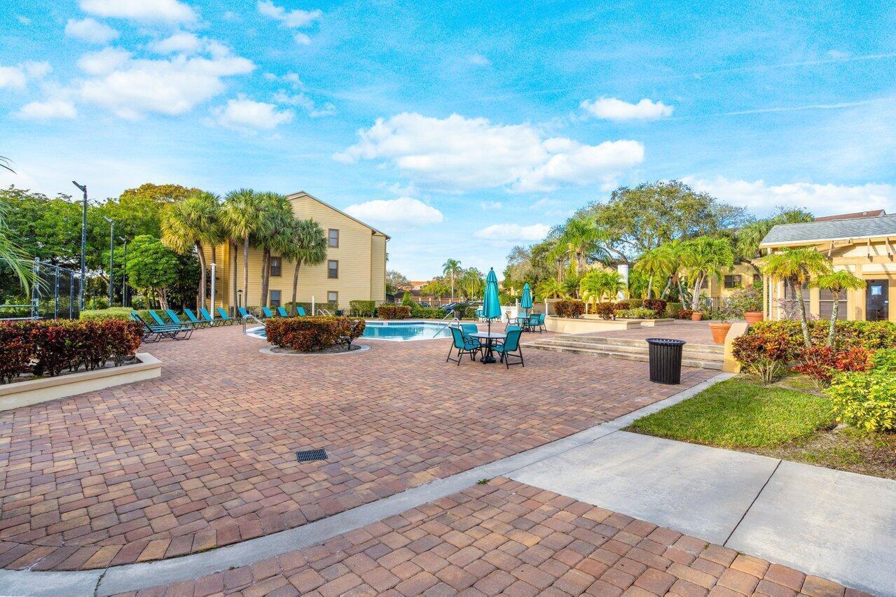 BOYNTON LANDINGS CONDO - Residential Lease