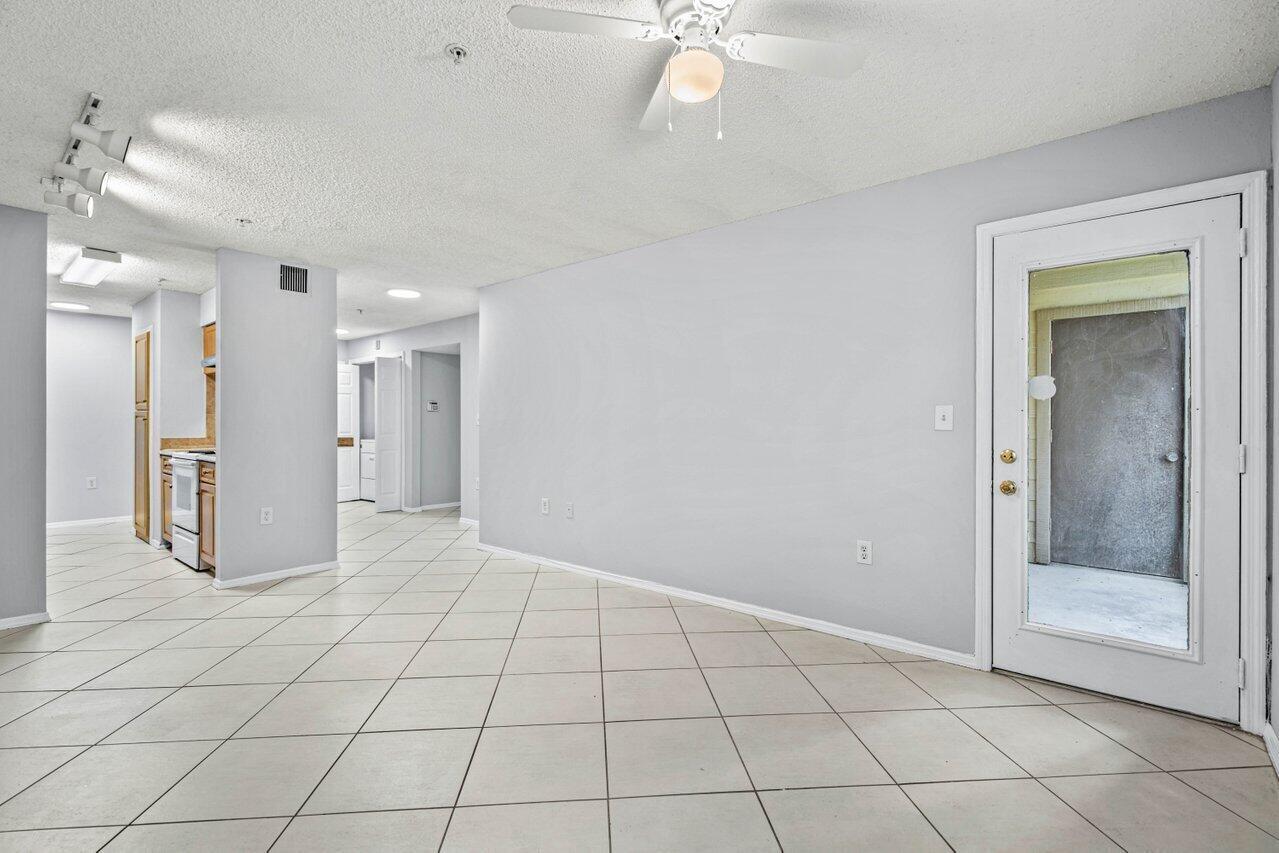 BOYNTON LANDINGS CONDO - Residential Lease