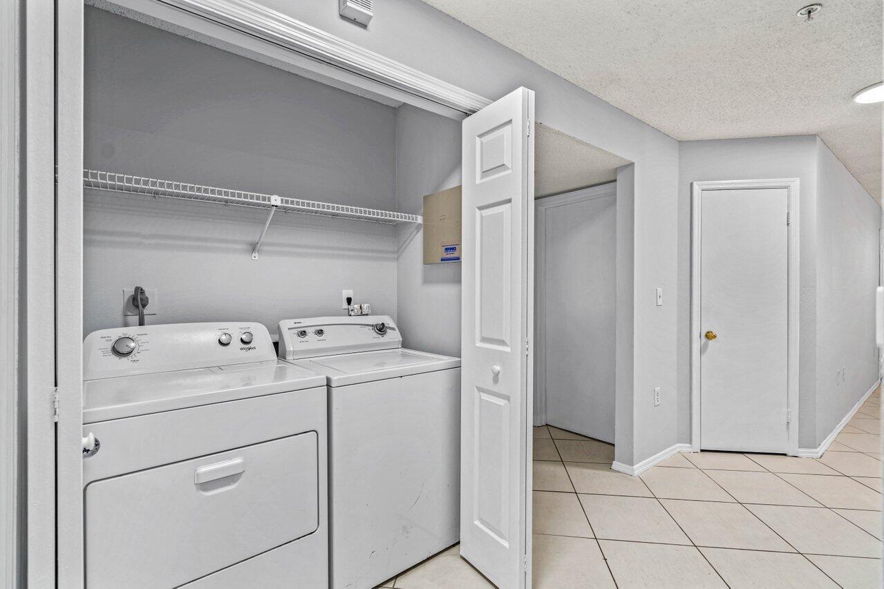 BOYNTON LANDINGS CONDO - Residential Lease