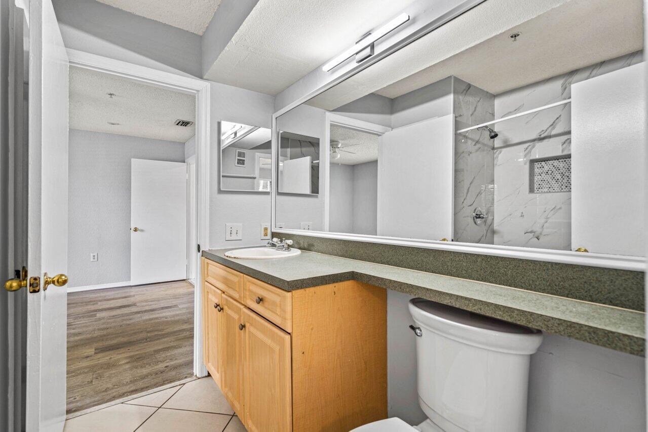 BOYNTON LANDINGS CONDO - Residential Lease