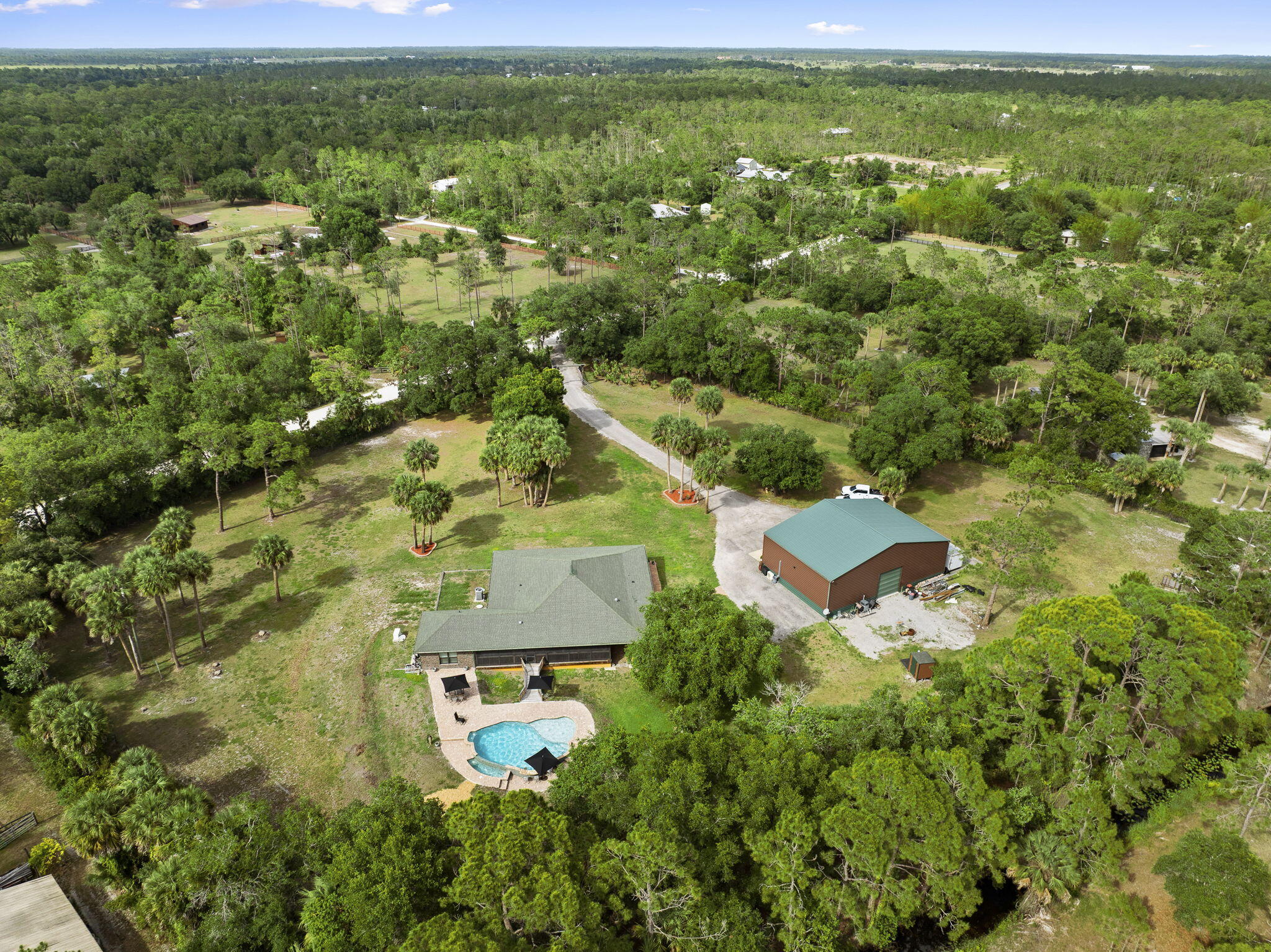 INDIAN HAMMOCK HUNT AND RIDING - Residential