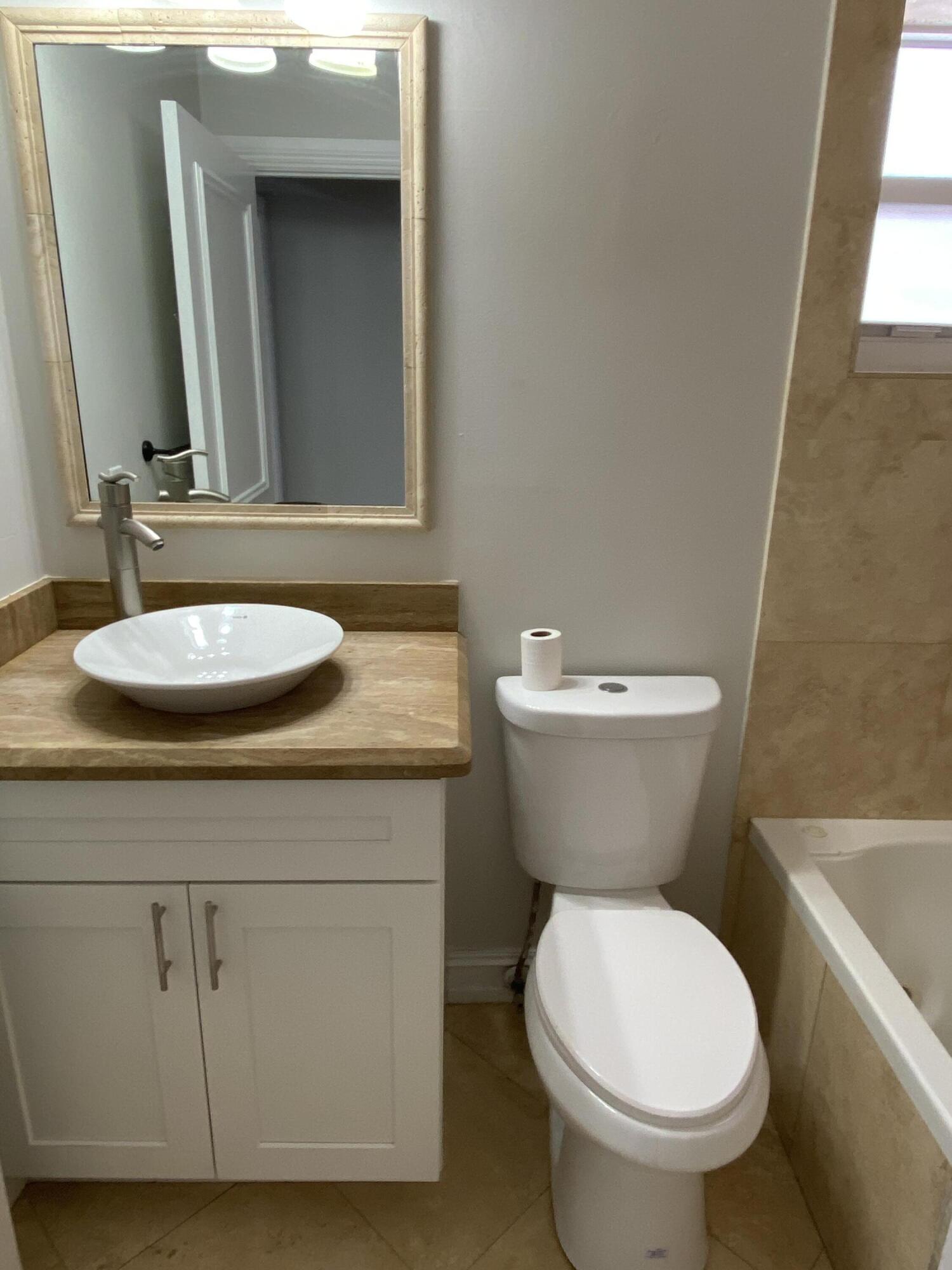 BOYNTON LAKES 5 - Residential Lease