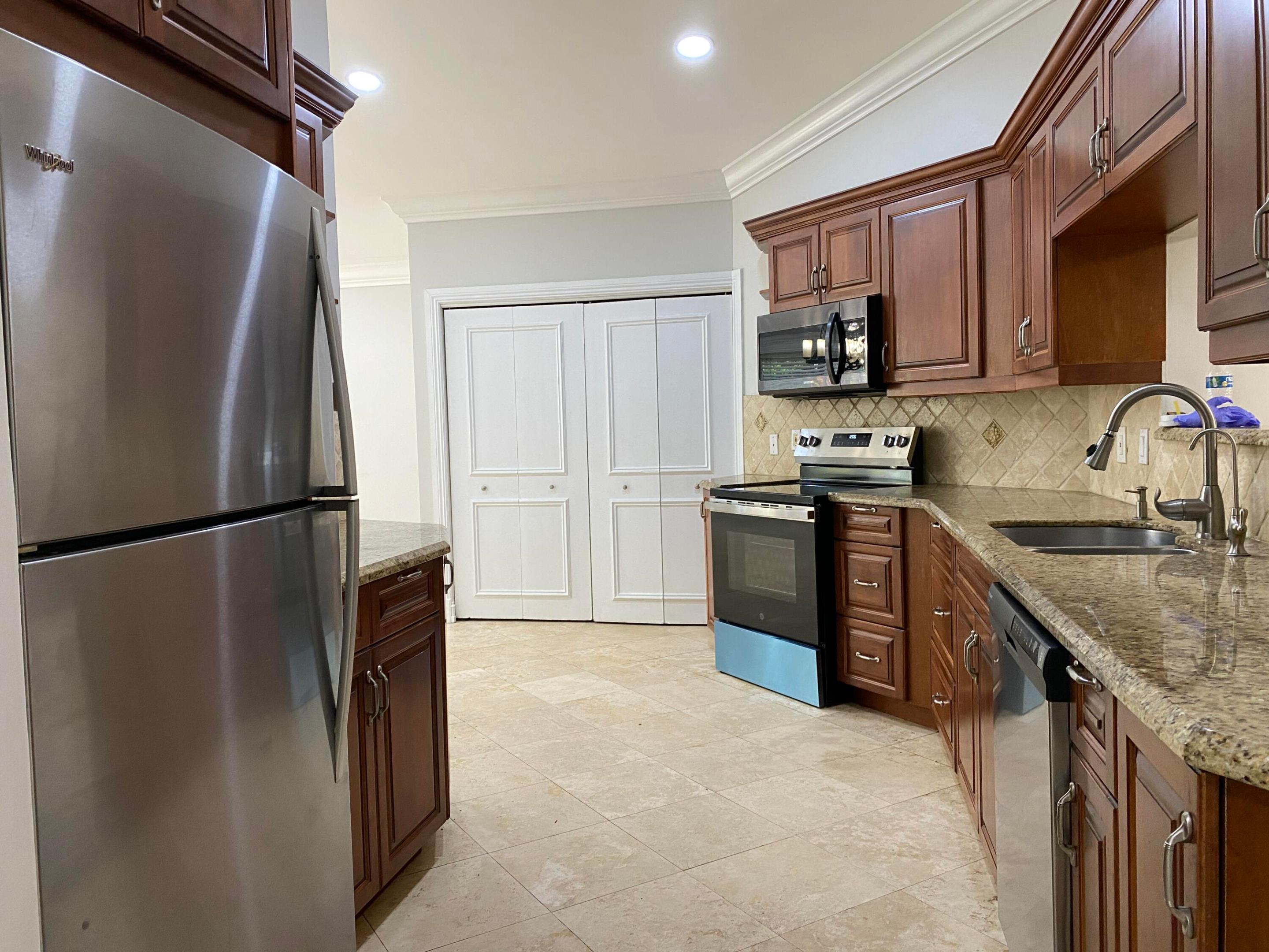 BOYNTON LAKES 5 - Residential Lease