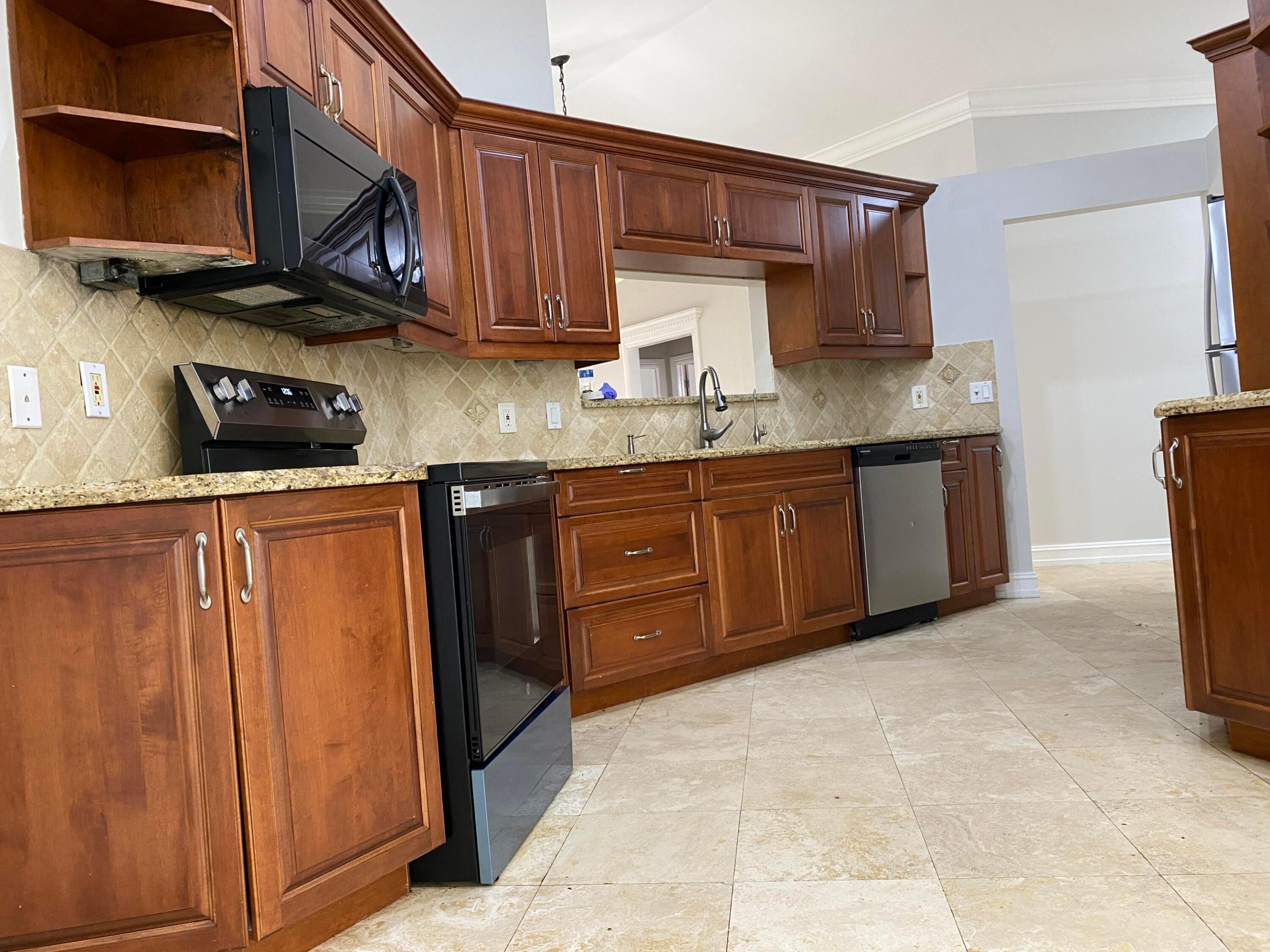 BOYNTON LAKES 5 - Residential Lease