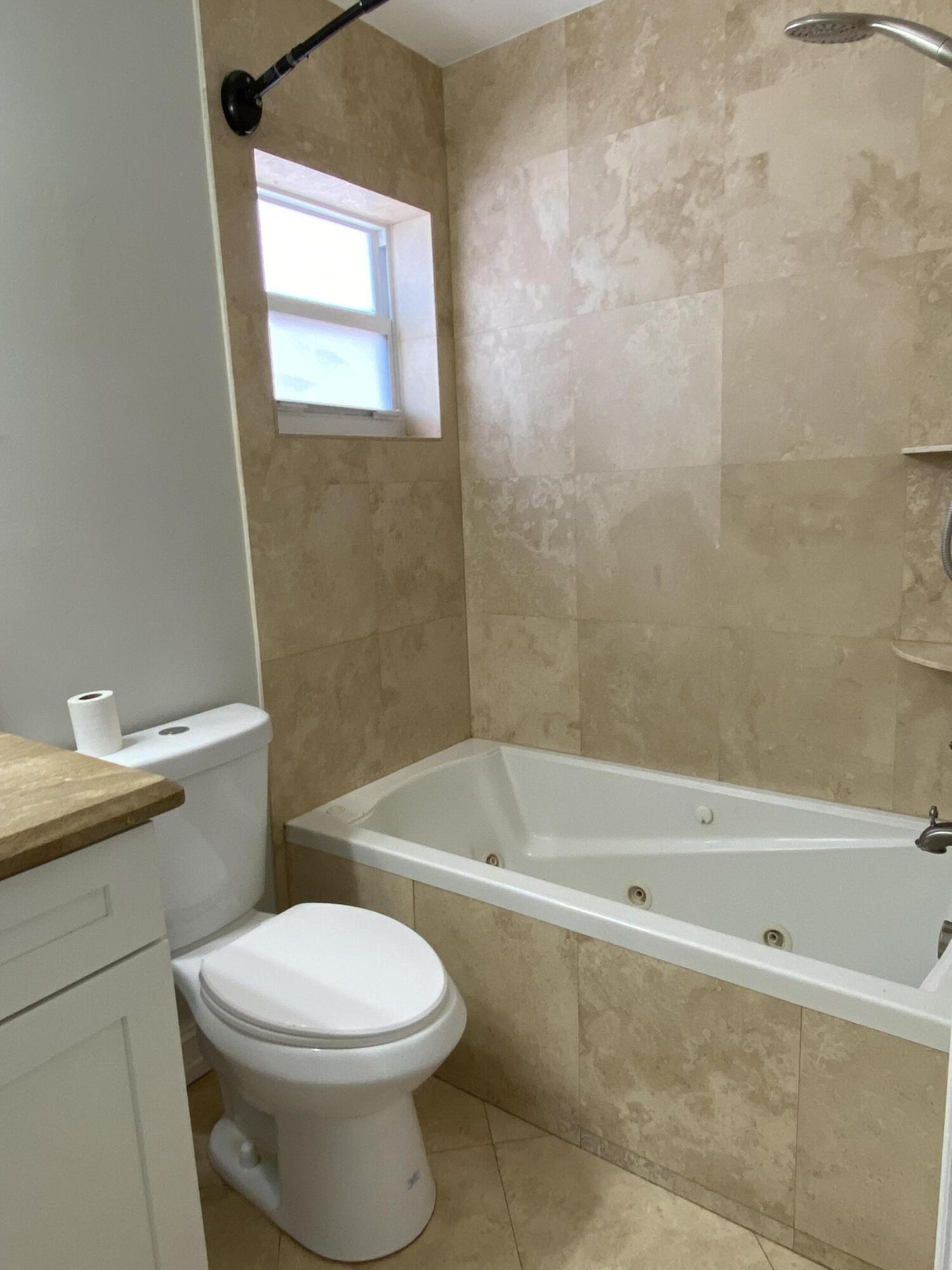 BOYNTON LAKES 5 - Residential Lease