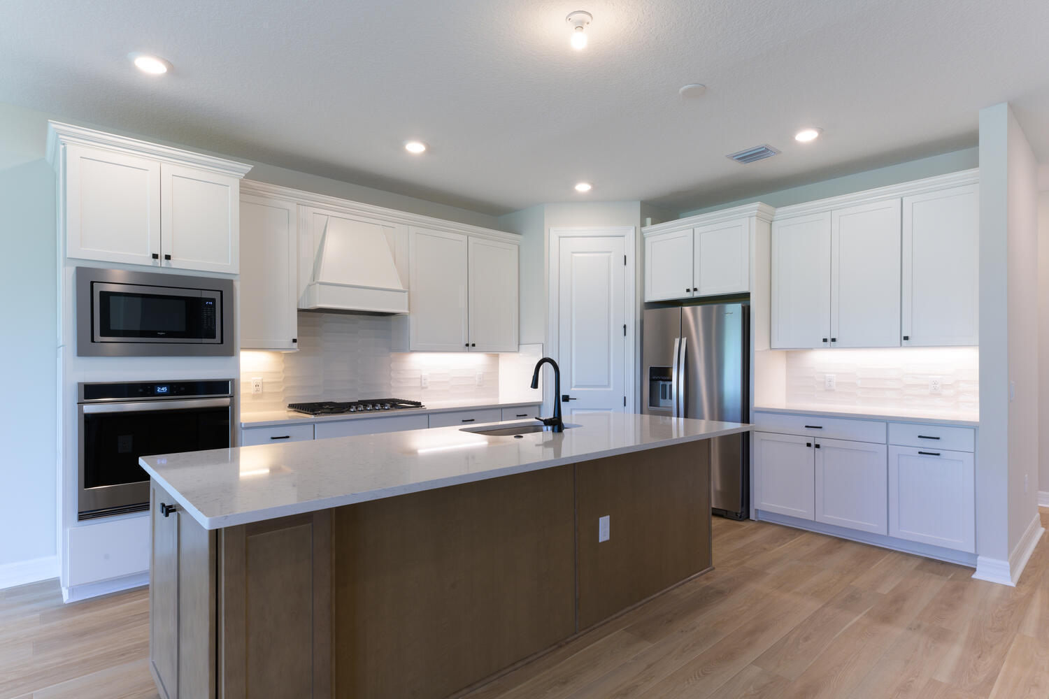 WINDSONG ESTATES - Residential