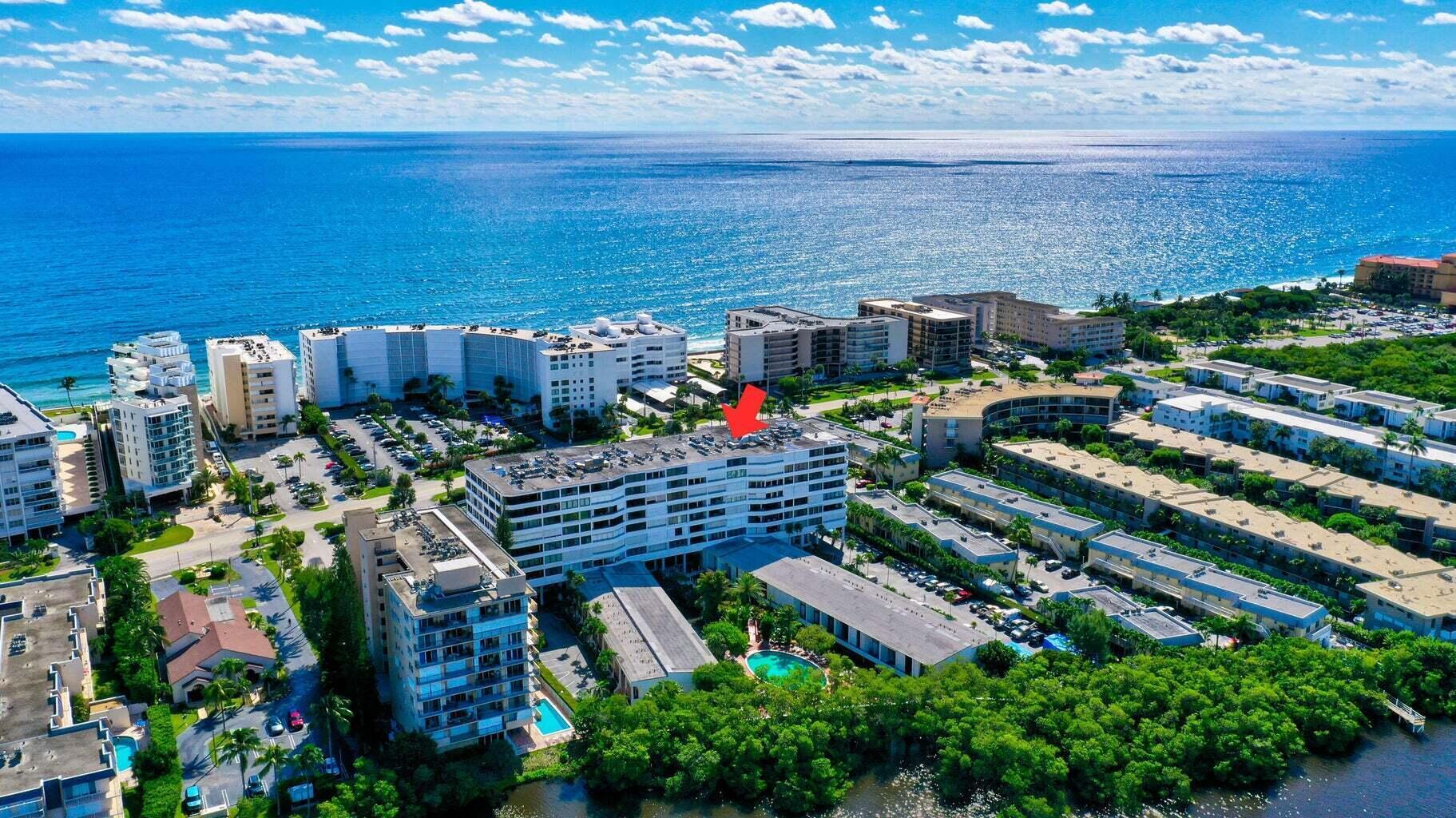 MAYFAIR HOUSE CONDO - Residential