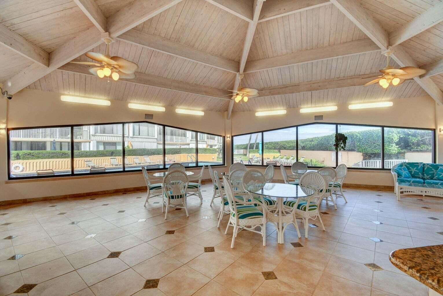 MAYFAIR HOUSE CONDO - Residential