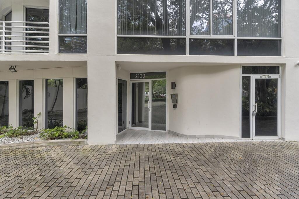 BRICKELLS FLAGLER - Residential Lease