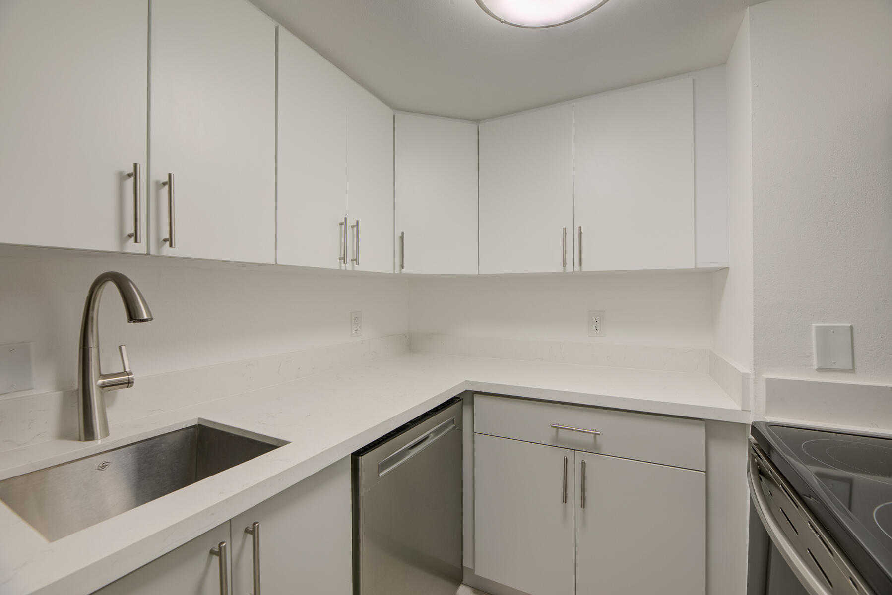 BRICKELLS FLAGLER - Residential Lease