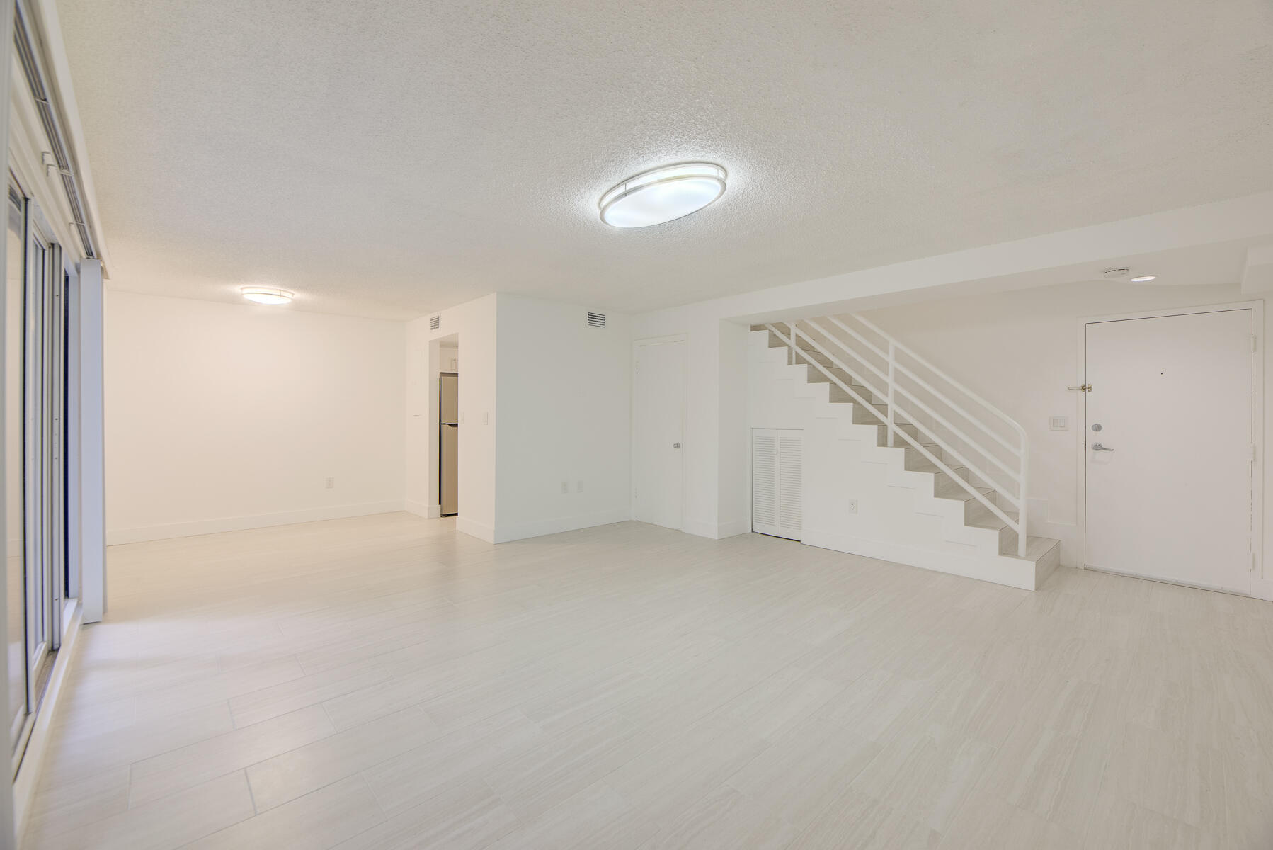 BRICKELLS FLAGLER - Residential Lease