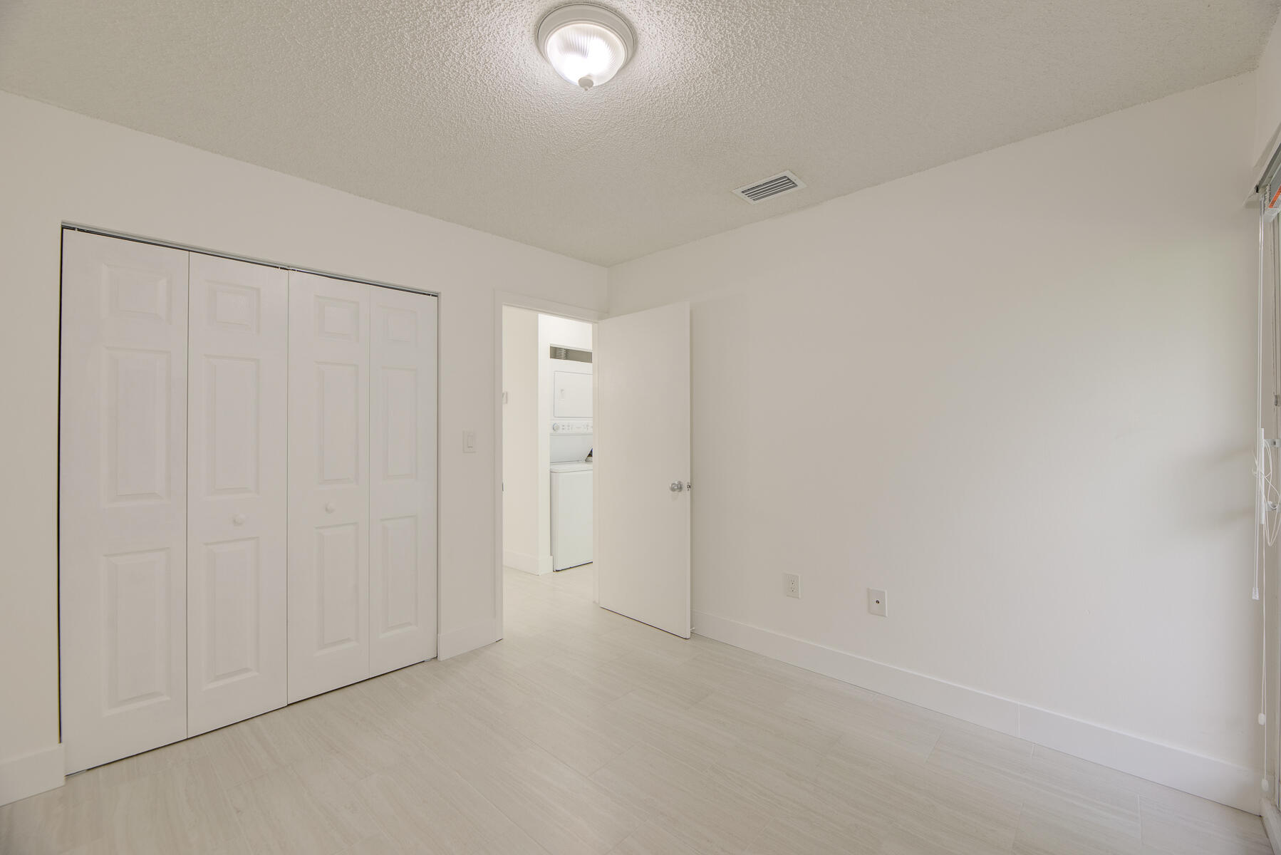 BRICKELLS FLAGLER - Residential Lease