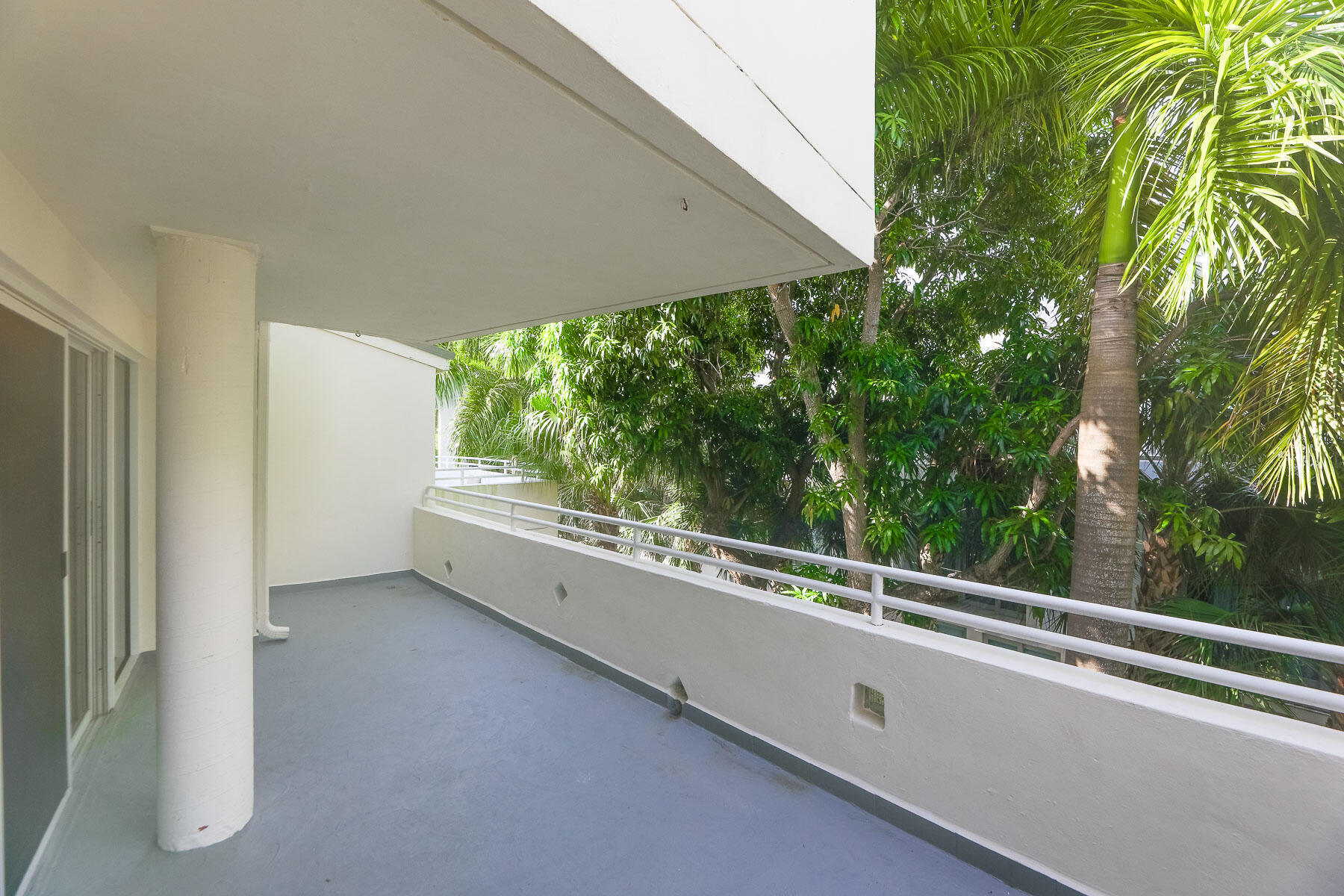 BRICKELLS FLAGLER - Residential Lease