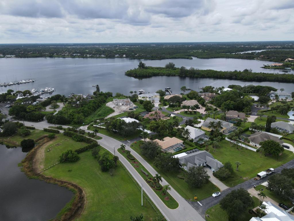 RIVER VISTA SUBDIVISION REPLAT - Residential