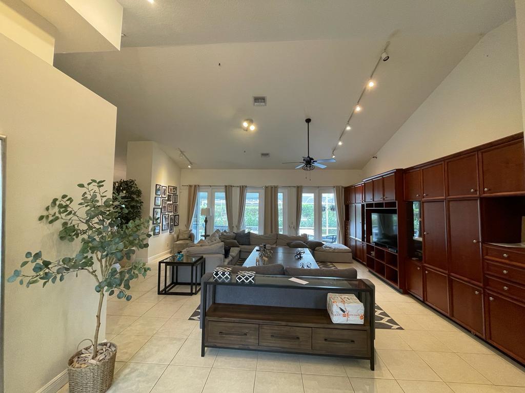 RIVER VISTA SUBDIVISION REPLAT - Residential