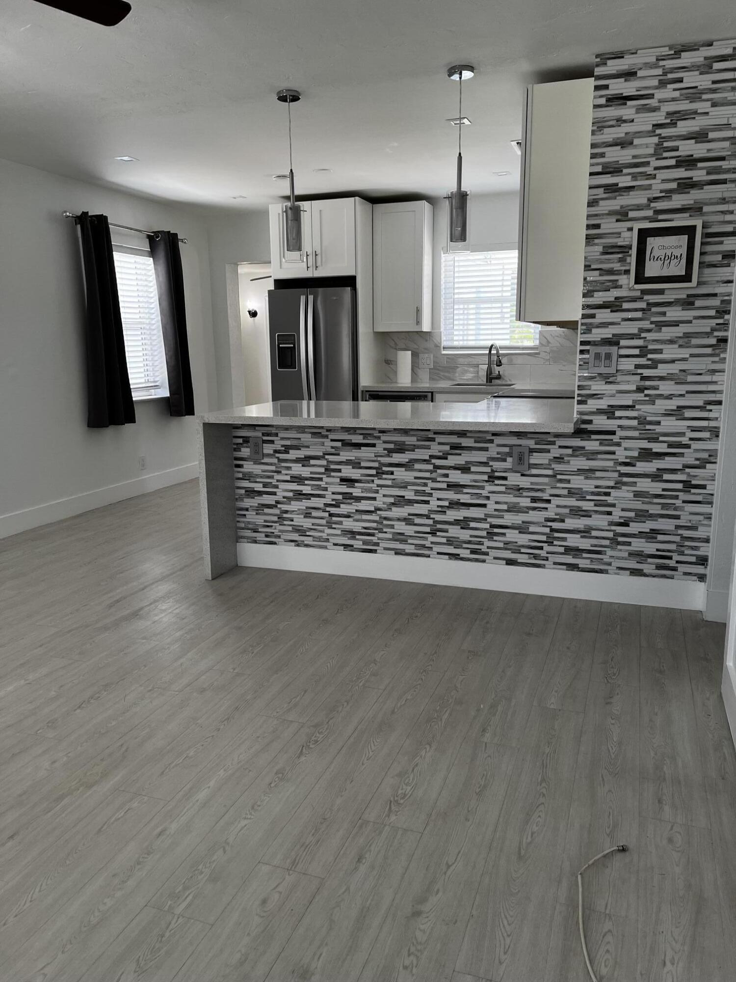 BOWERS PARK - Residential