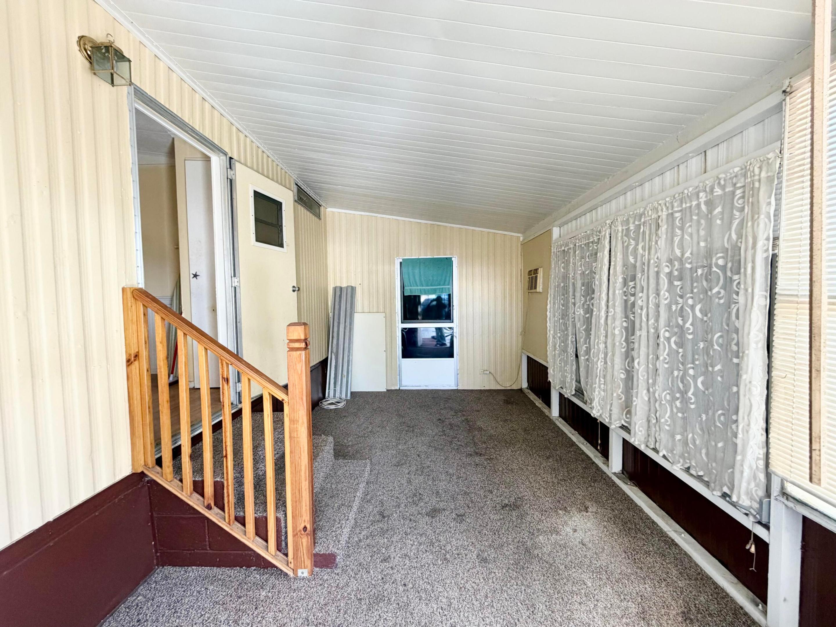 Royal Palm - Residential