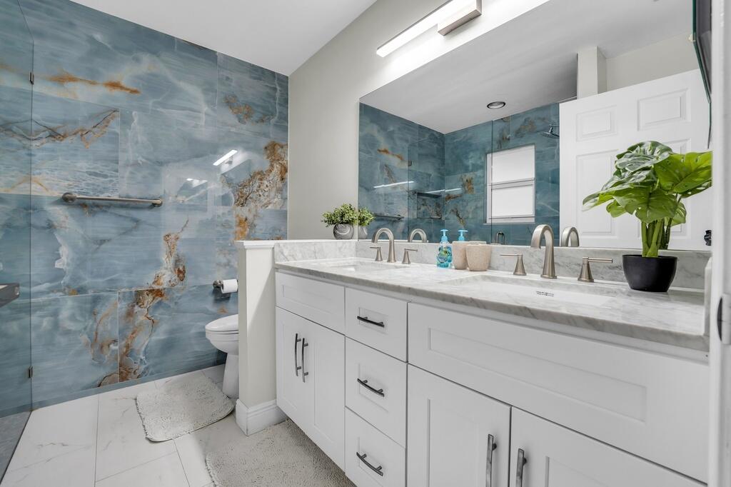 GREENVIEW SHORES 1 OF WELLINGTON - Residential